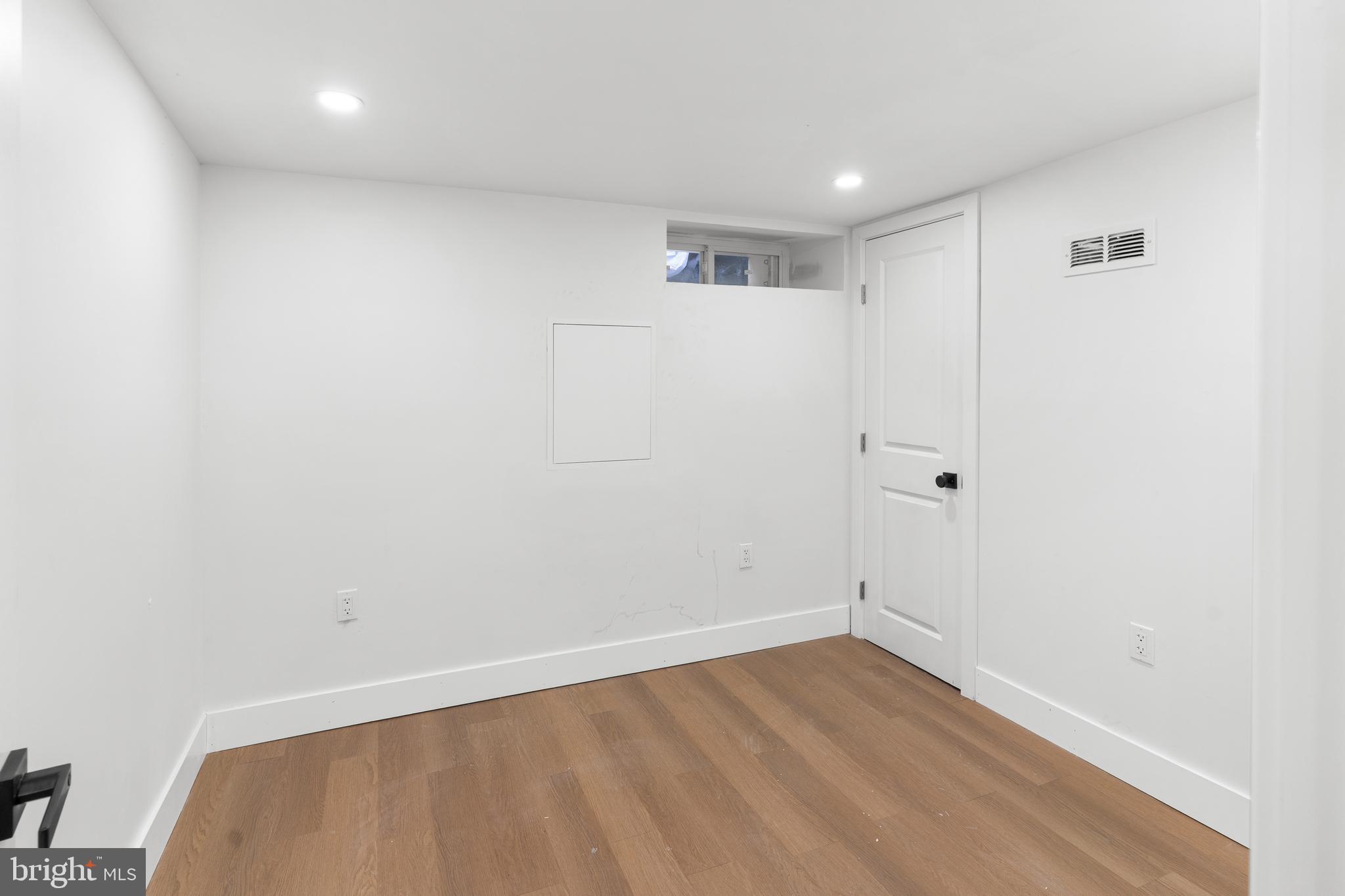 PHILADELPHIA - Residential