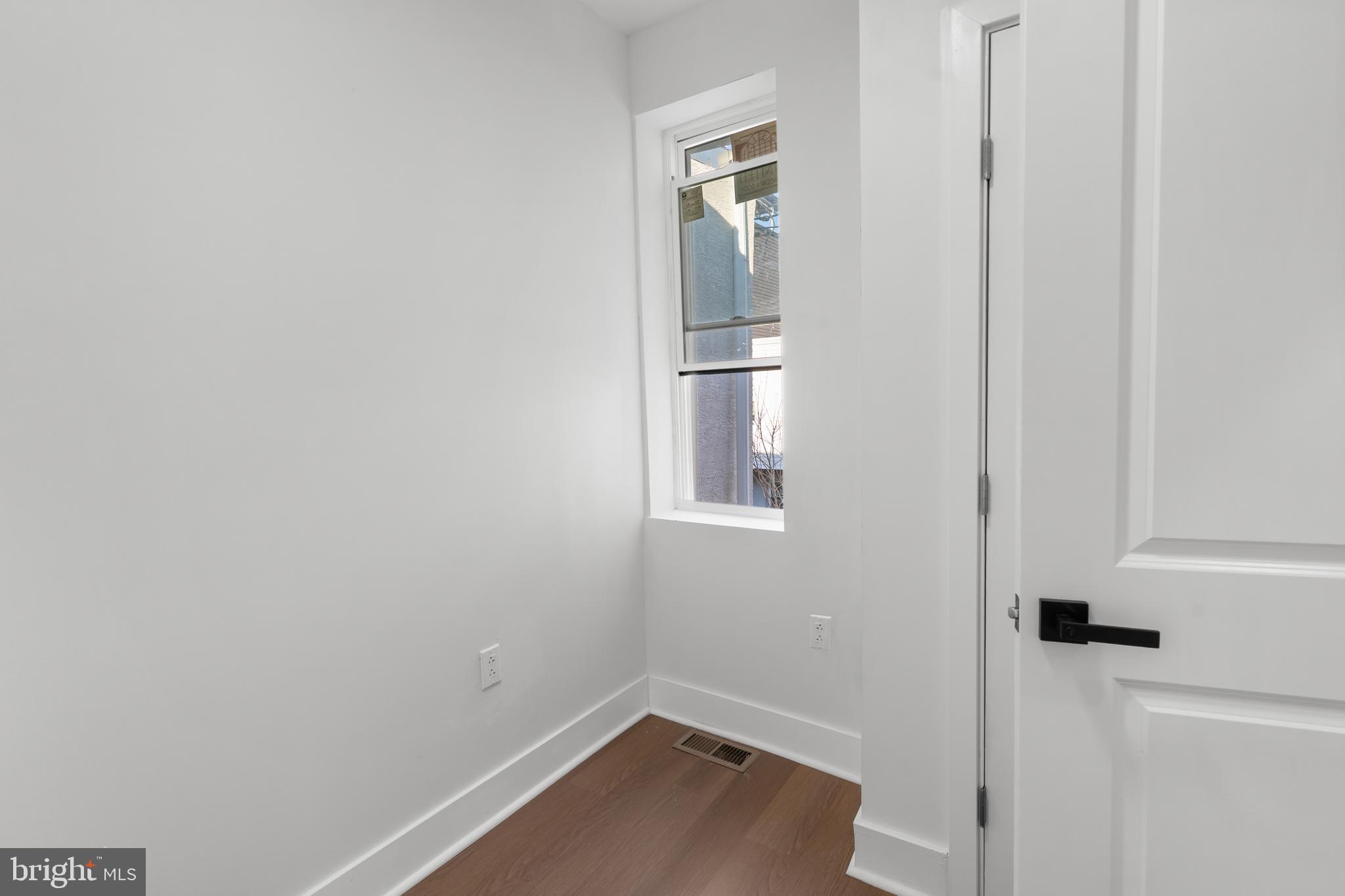 PHILADELPHIA - Residential