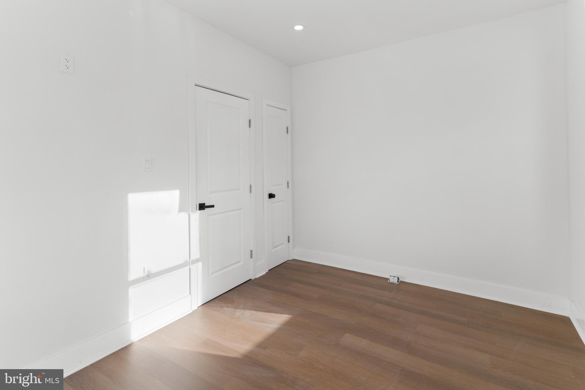 PHILADELPHIA - Residential