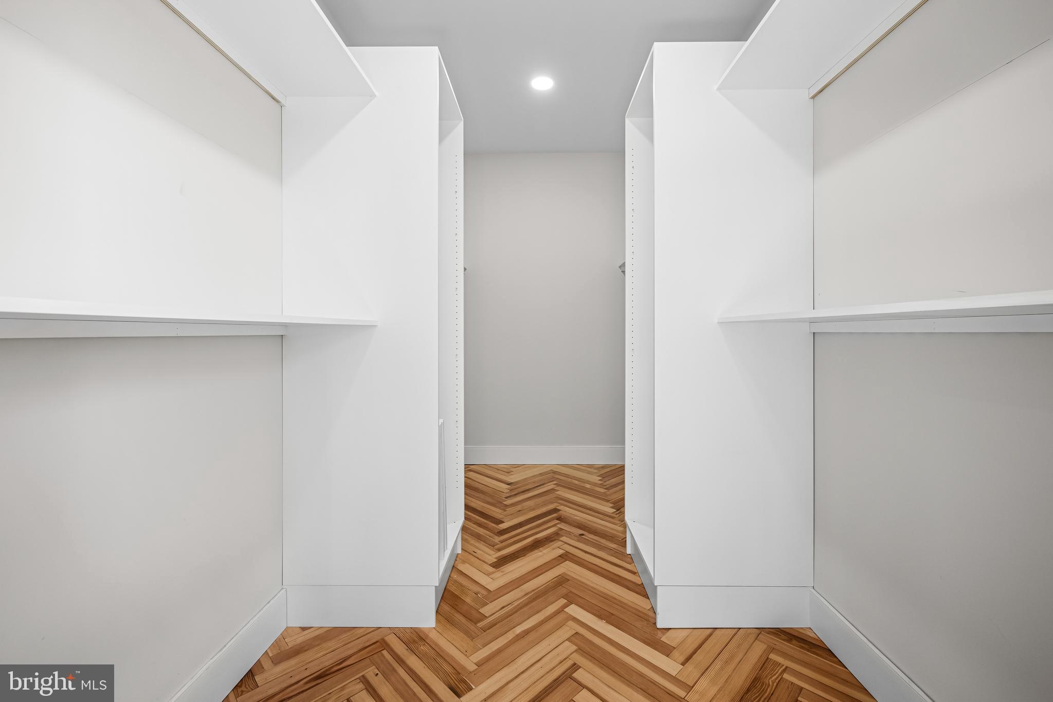 PARKTON - Residential