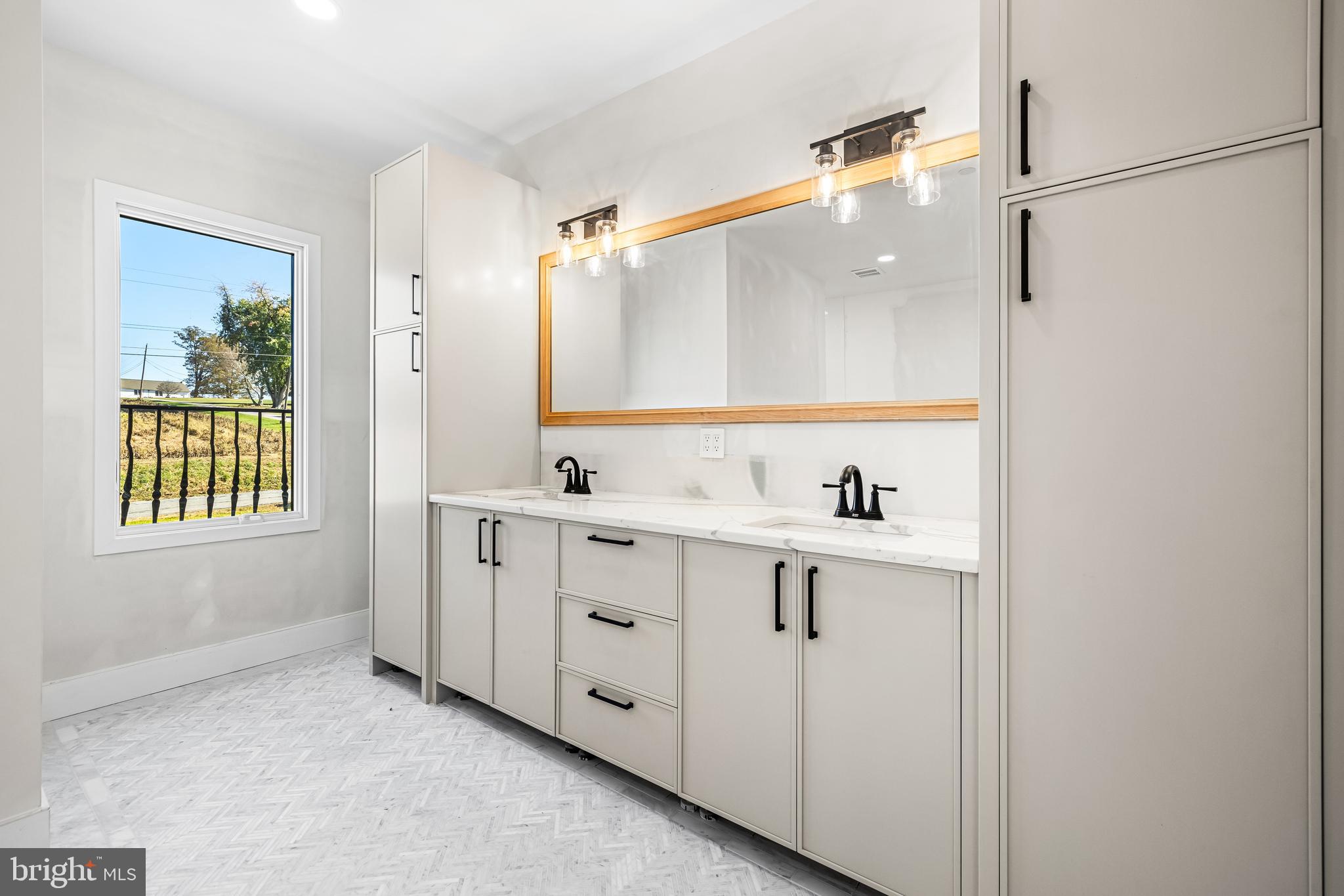 PARKTON - Residential