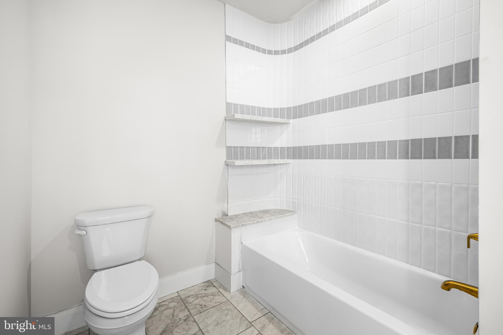 PARKTON - Residential