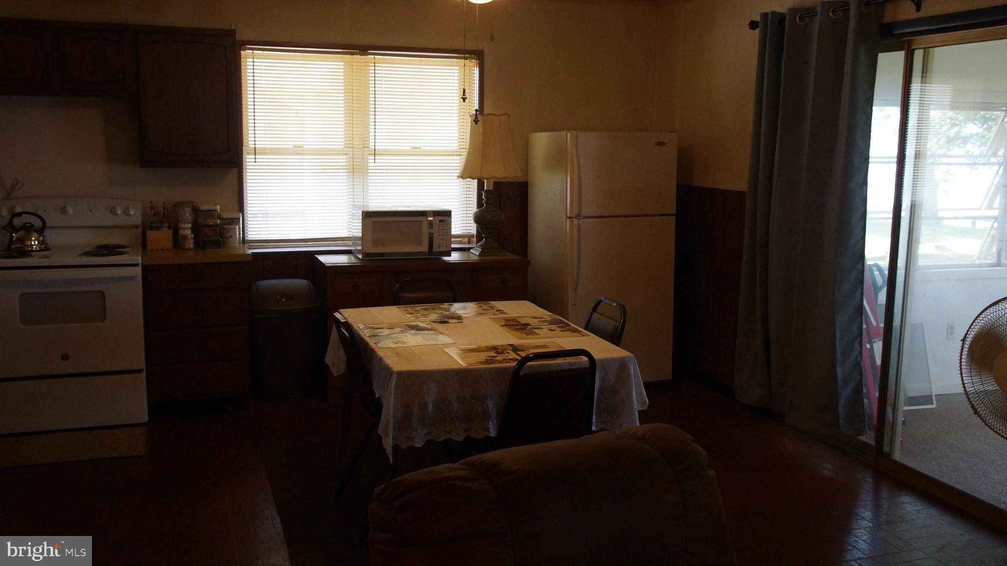 CHESTER RIVER BEACH - Residential