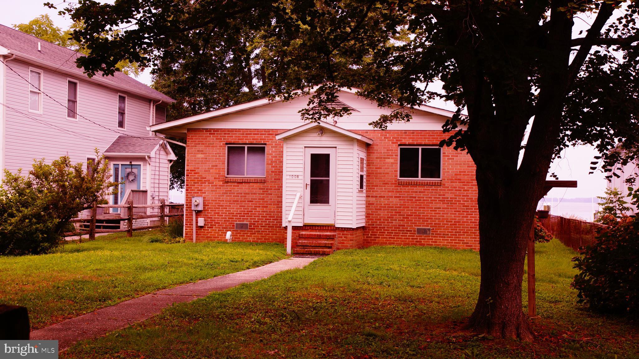CHESTER RIVER BEACH - Residential