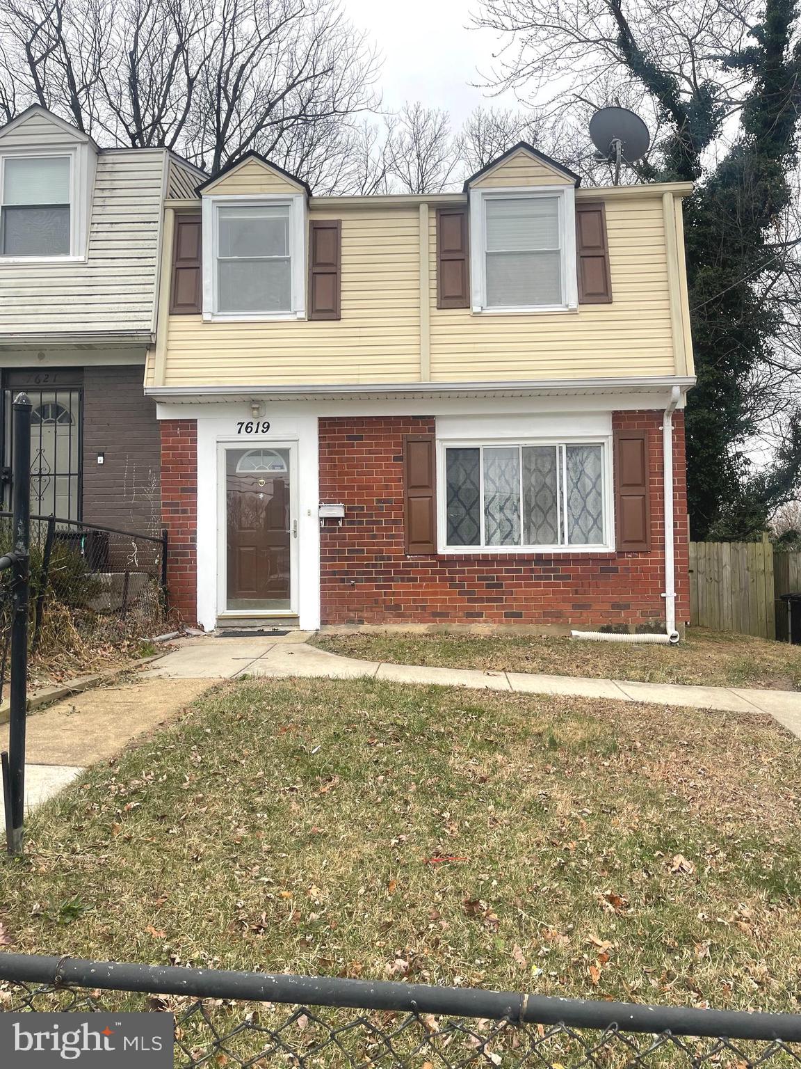 PALMER PARK - Residential Lease