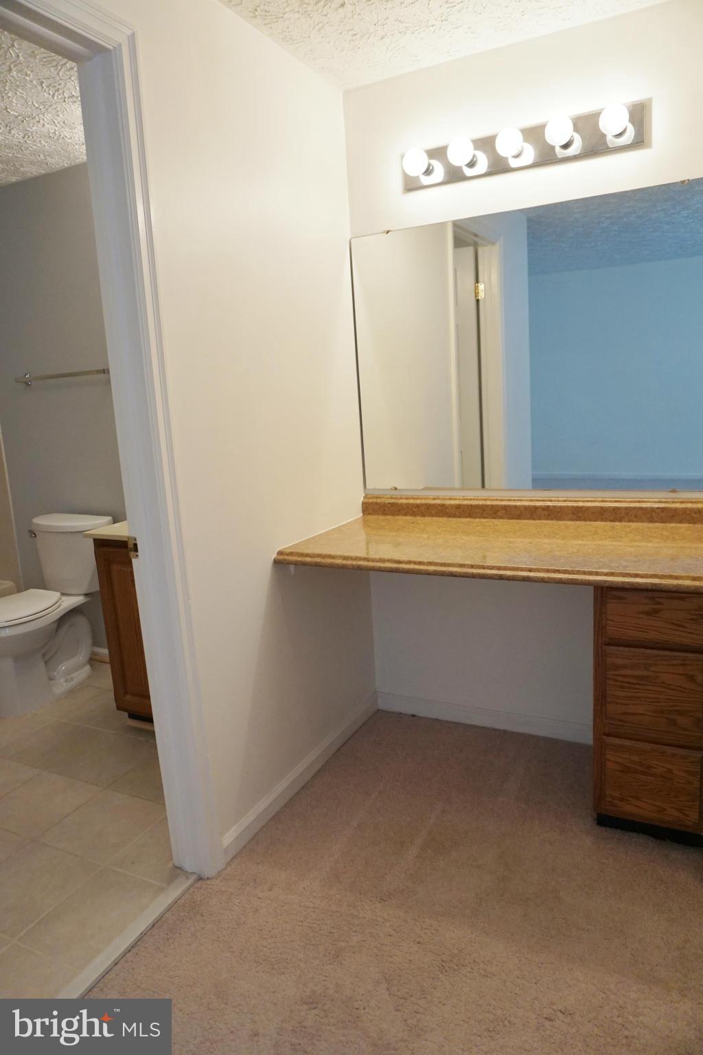 HOLLYMEAD - Residential Lease