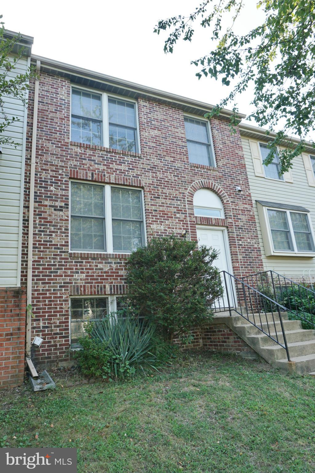 HOLLYMEAD - Residential Lease