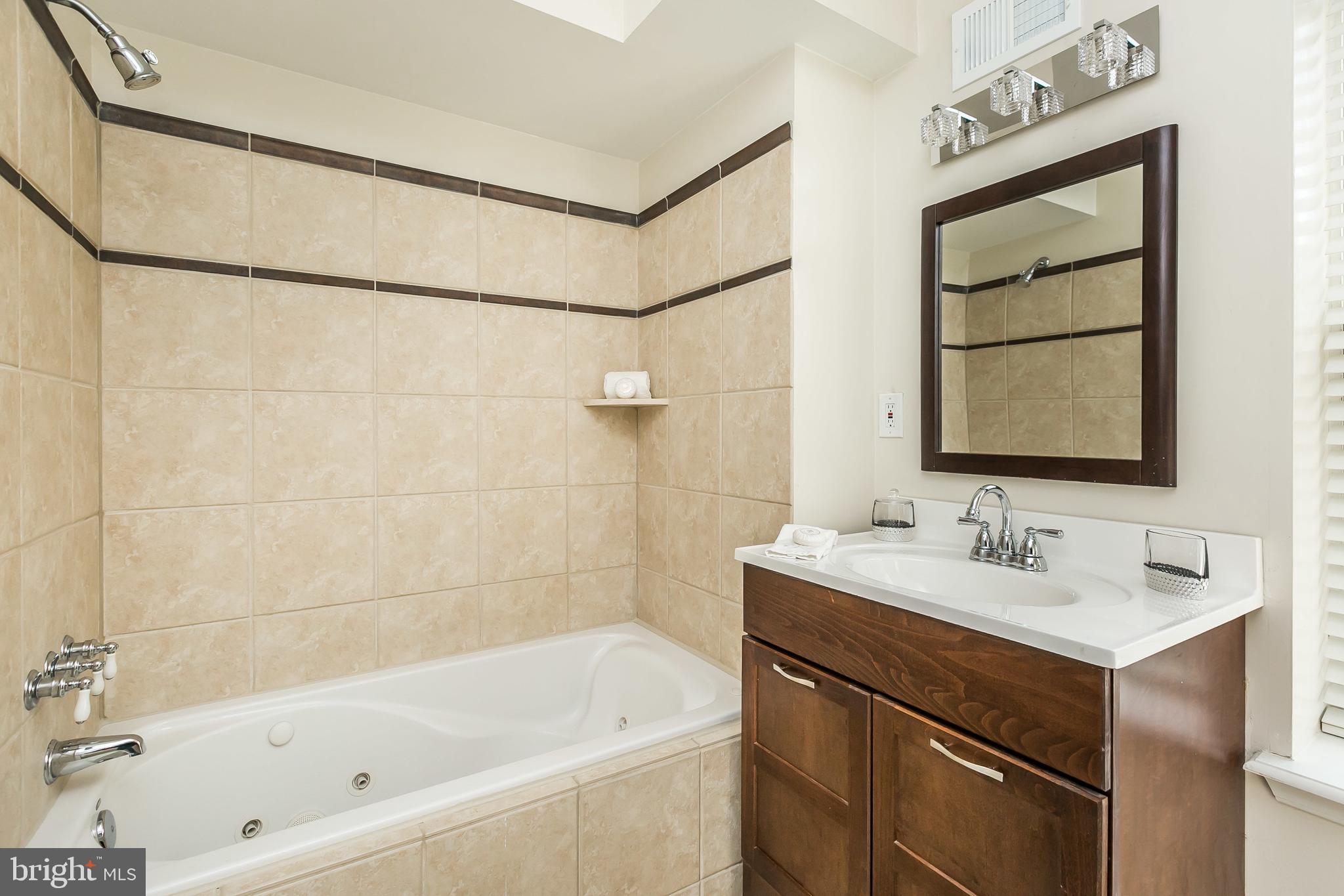 CANTON - Residential Lease