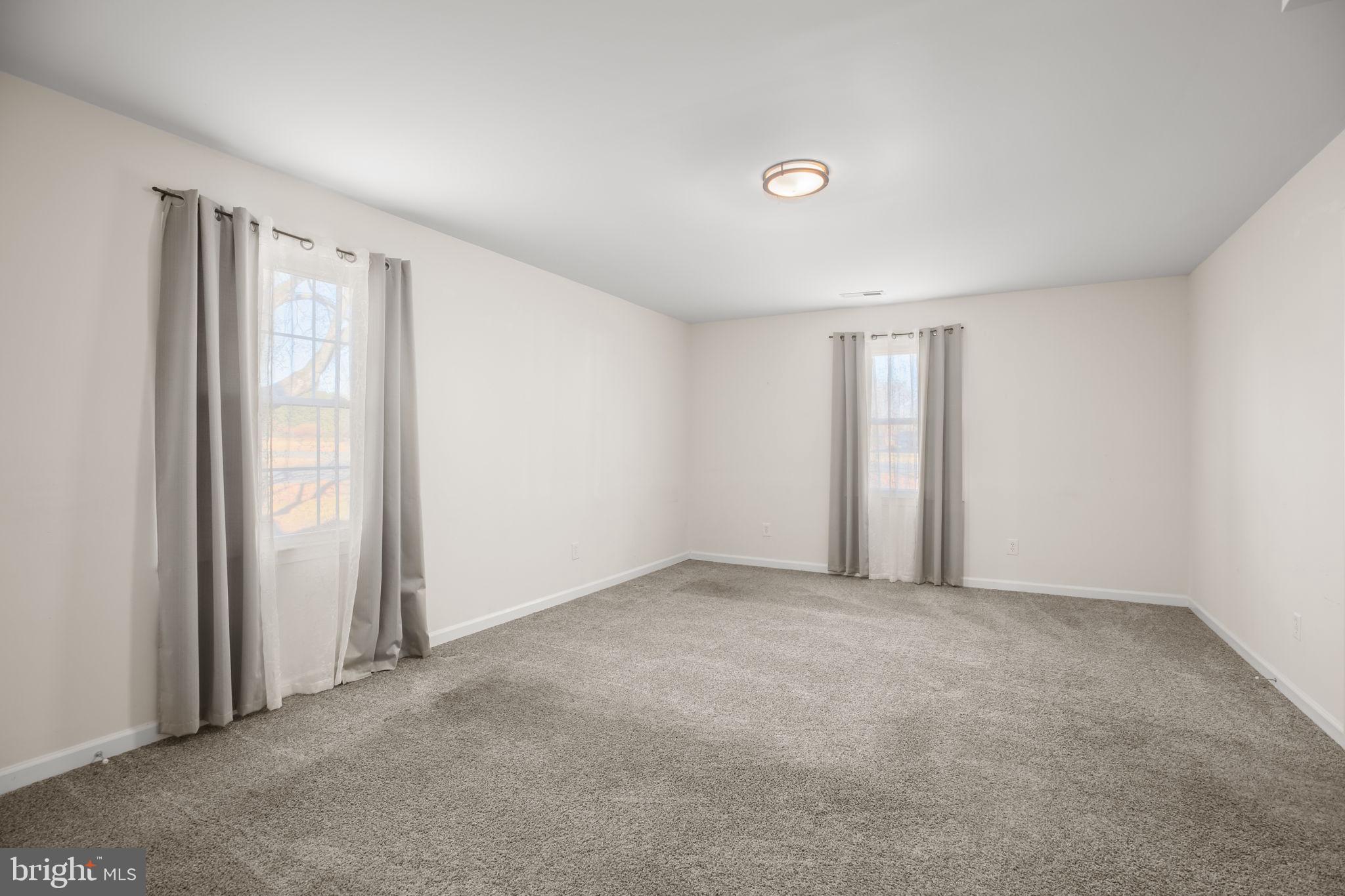 SHERATON HILLS EAST - Residential