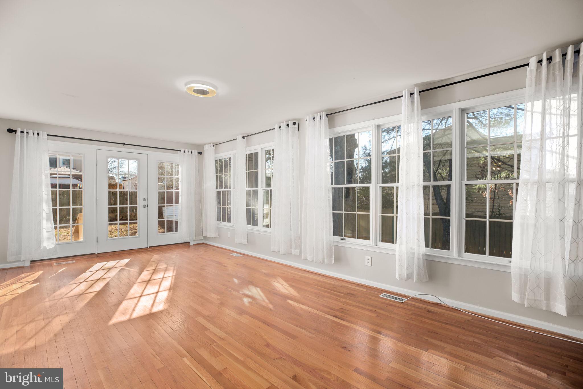 SHERATON HILLS EAST - Residential