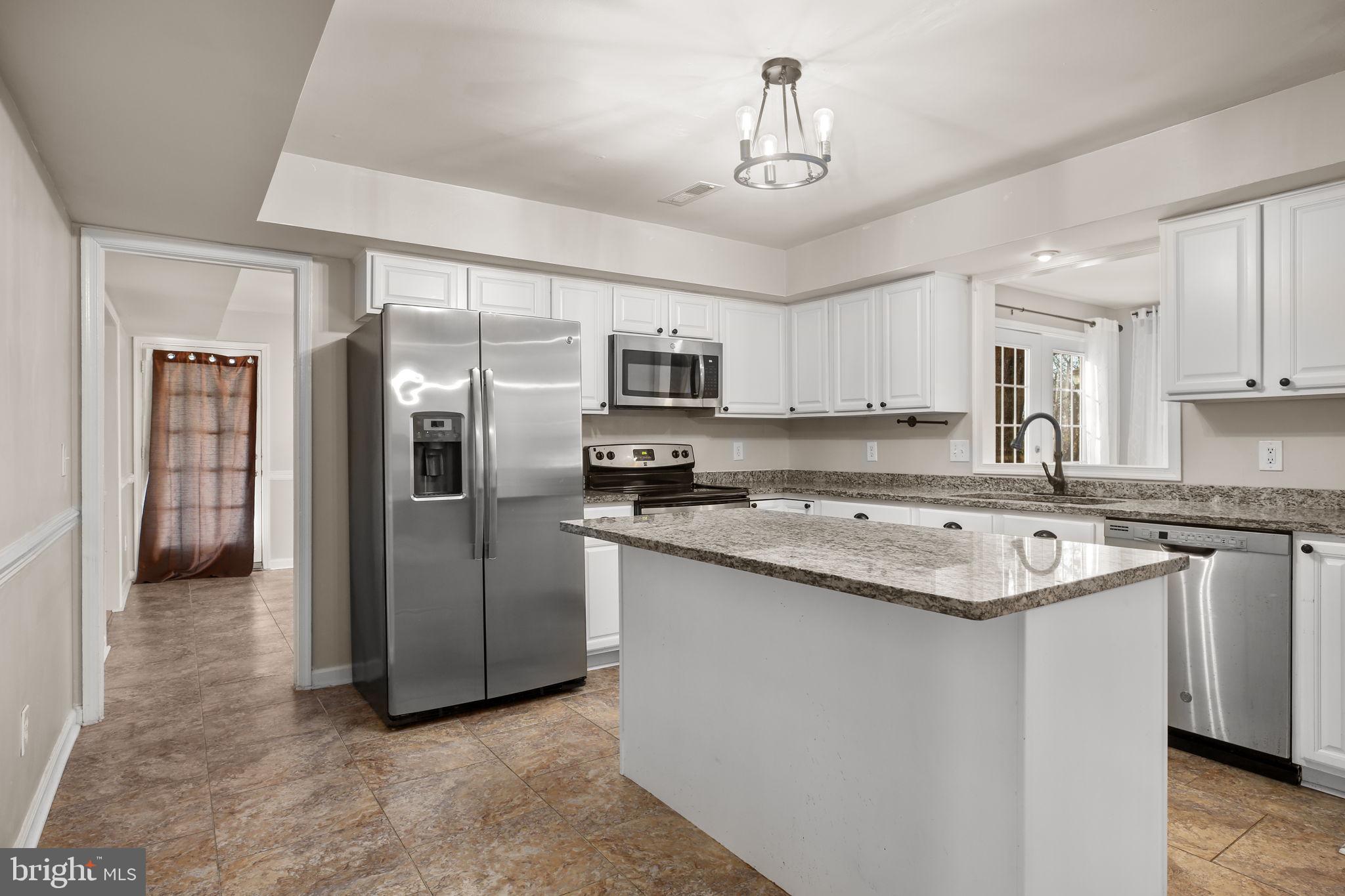 SHERATON HILLS EAST - Residential