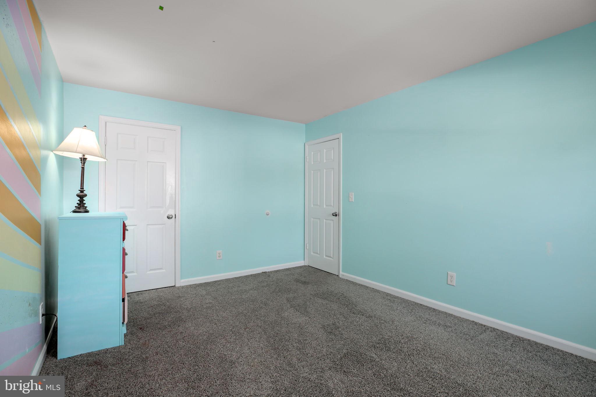 SHERATON HILLS EAST - Residential