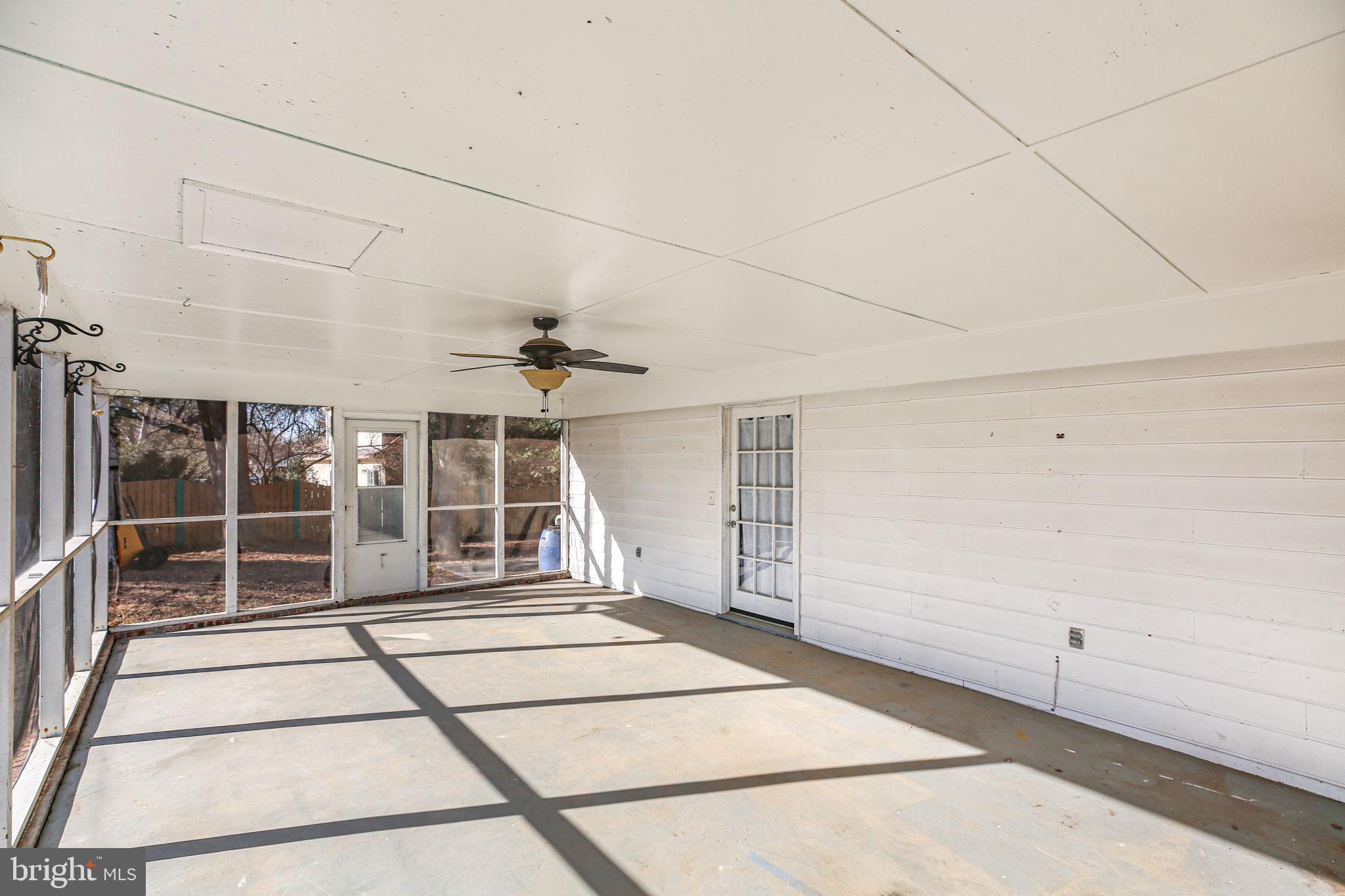 SHERATON HILLS EAST - Residential