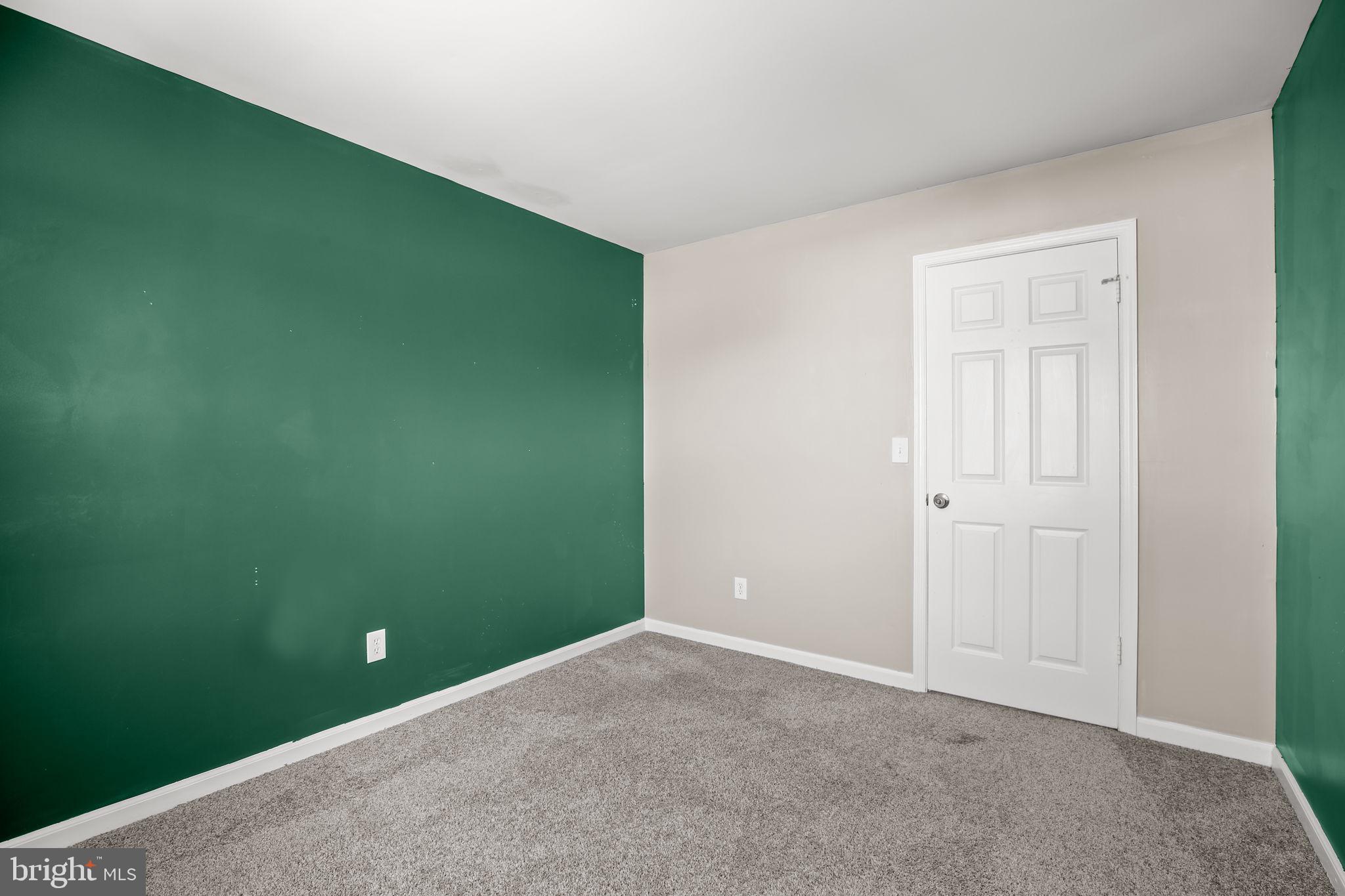 SHERATON HILLS EAST - Residential