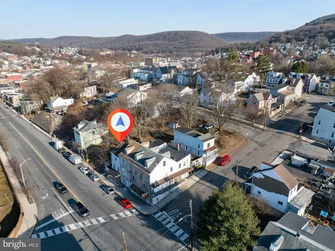 621 Laurel Boulevard, Pottsville, PA 17901 - MLS#: PASK2020126