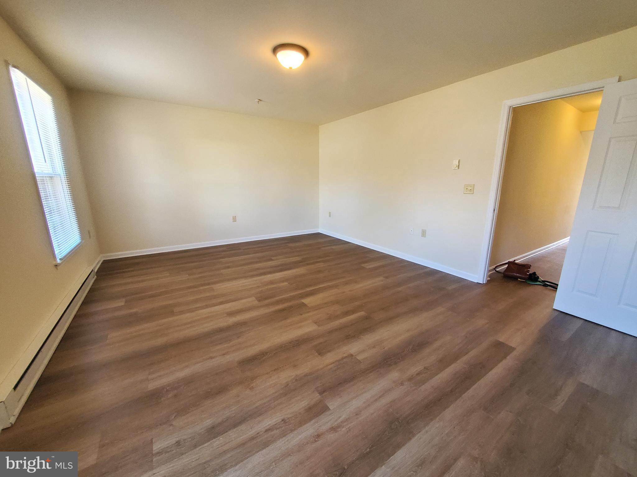 PANGBORN PARK - Residential Lease