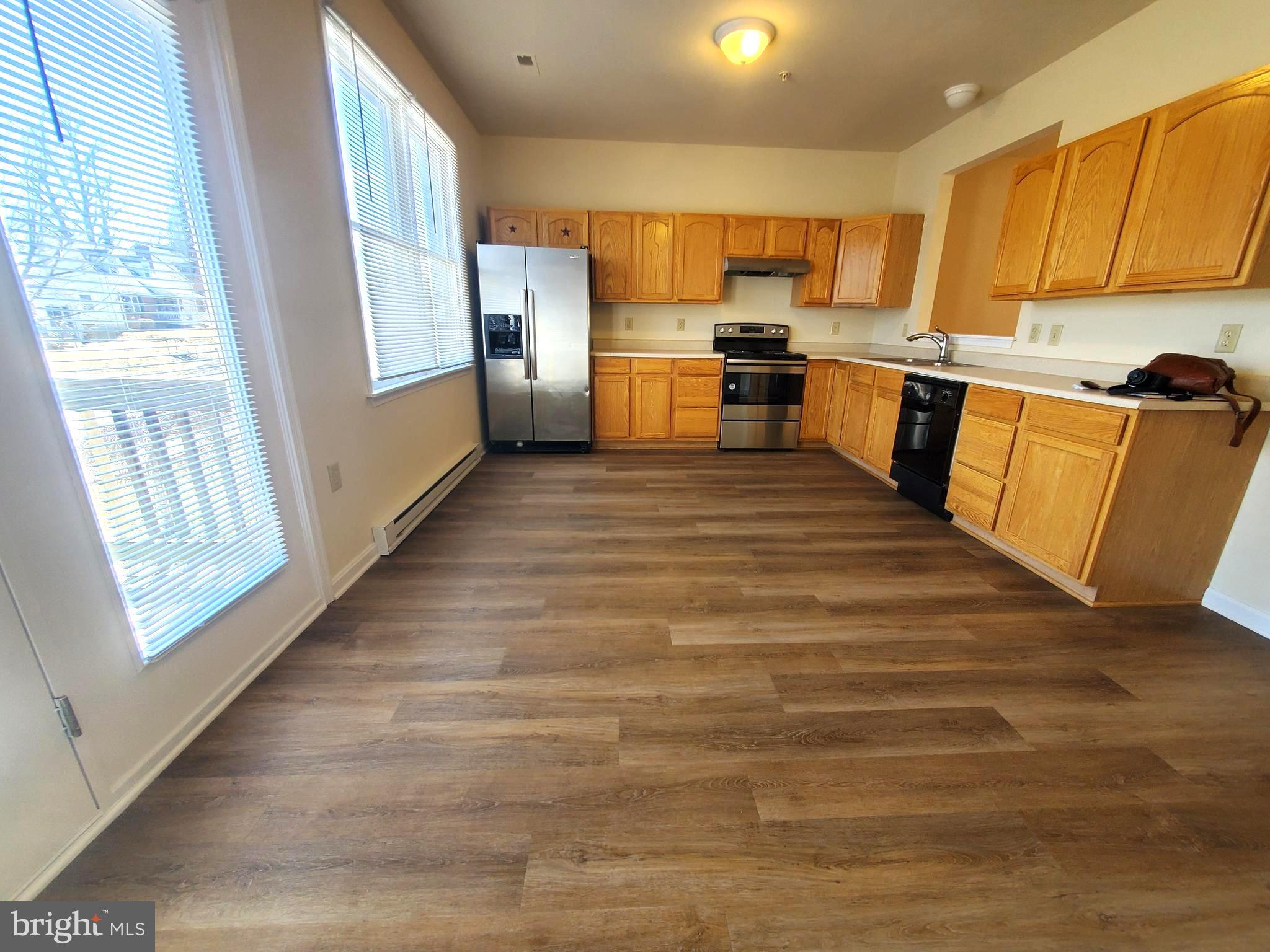 PANGBORN PARK - Residential Lease