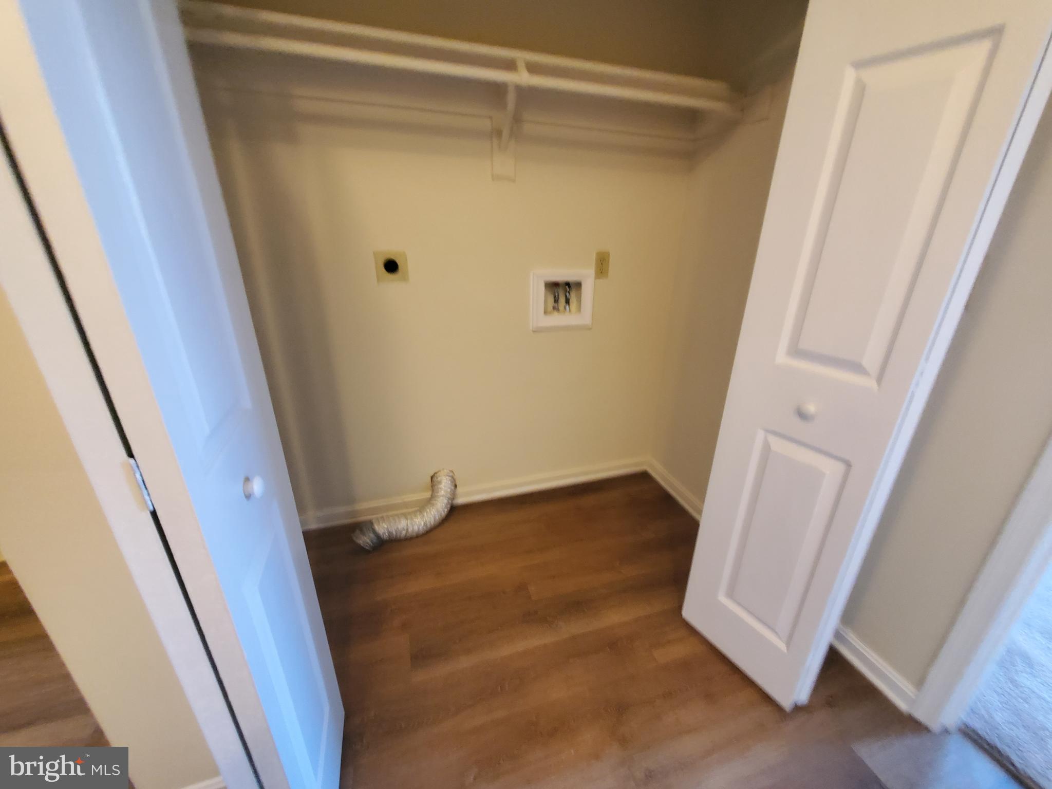 PANGBORN PARK - Residential Lease