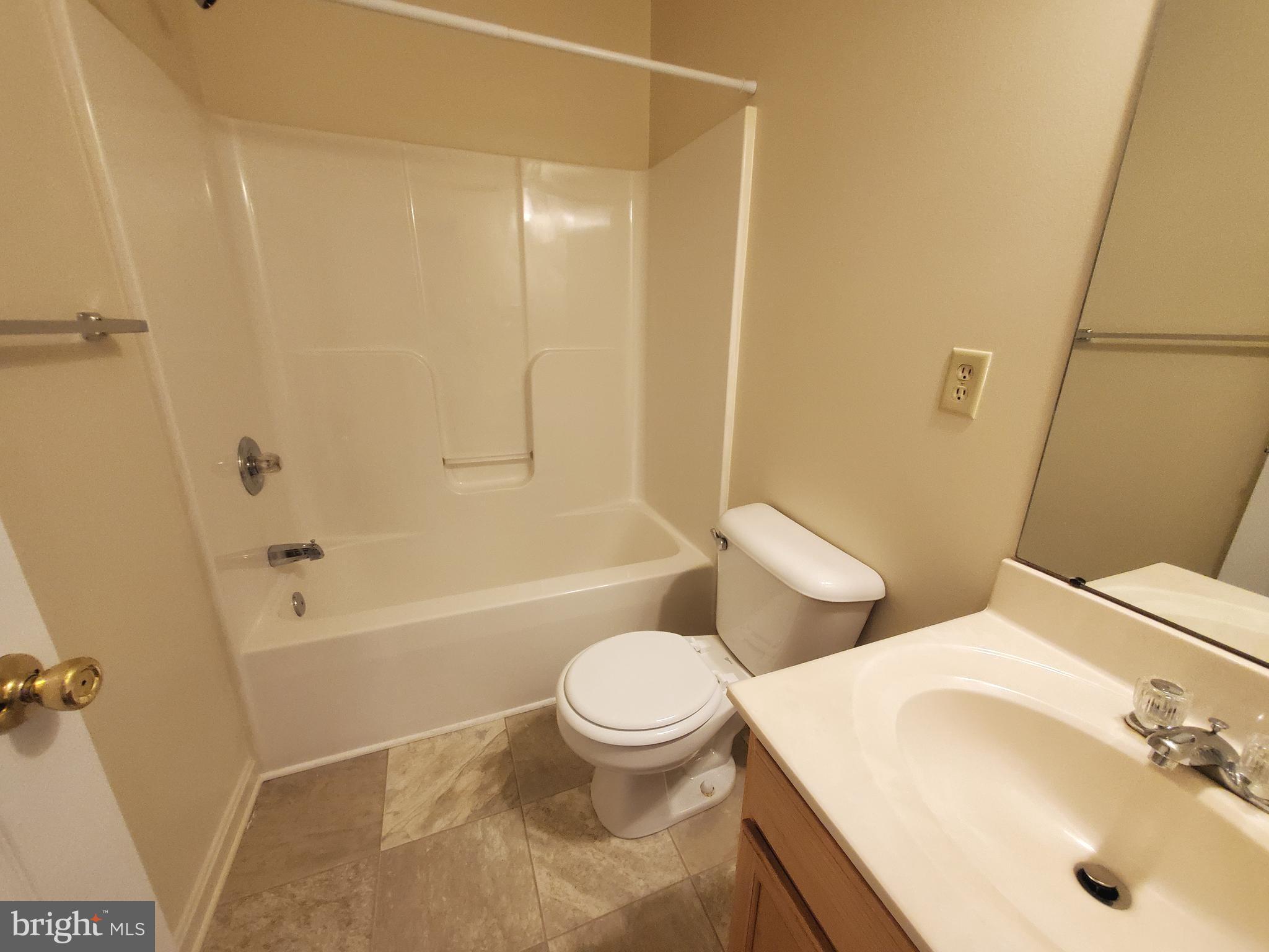 PANGBORN PARK - Residential Lease