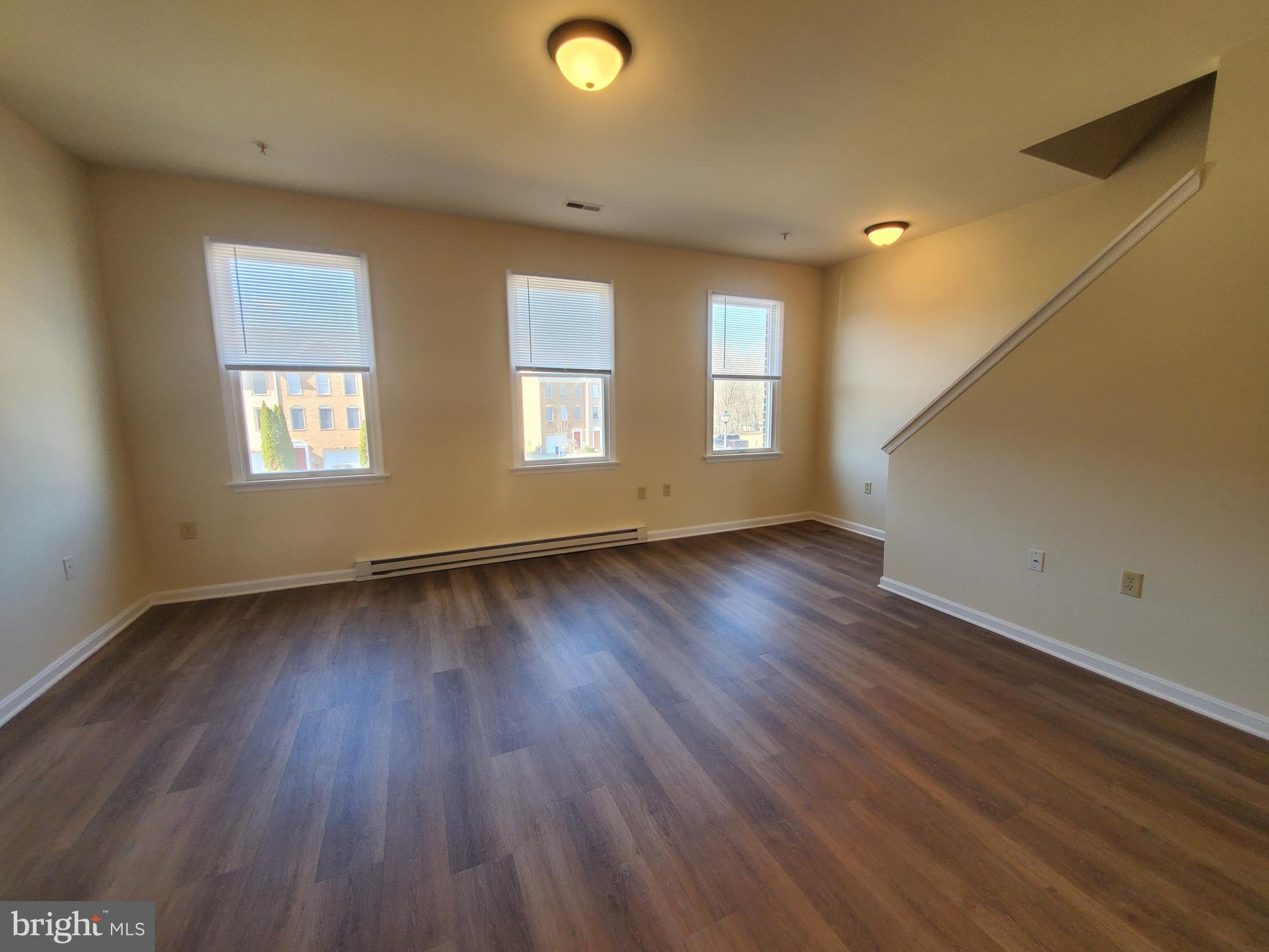 PANGBORN PARK - Residential Lease