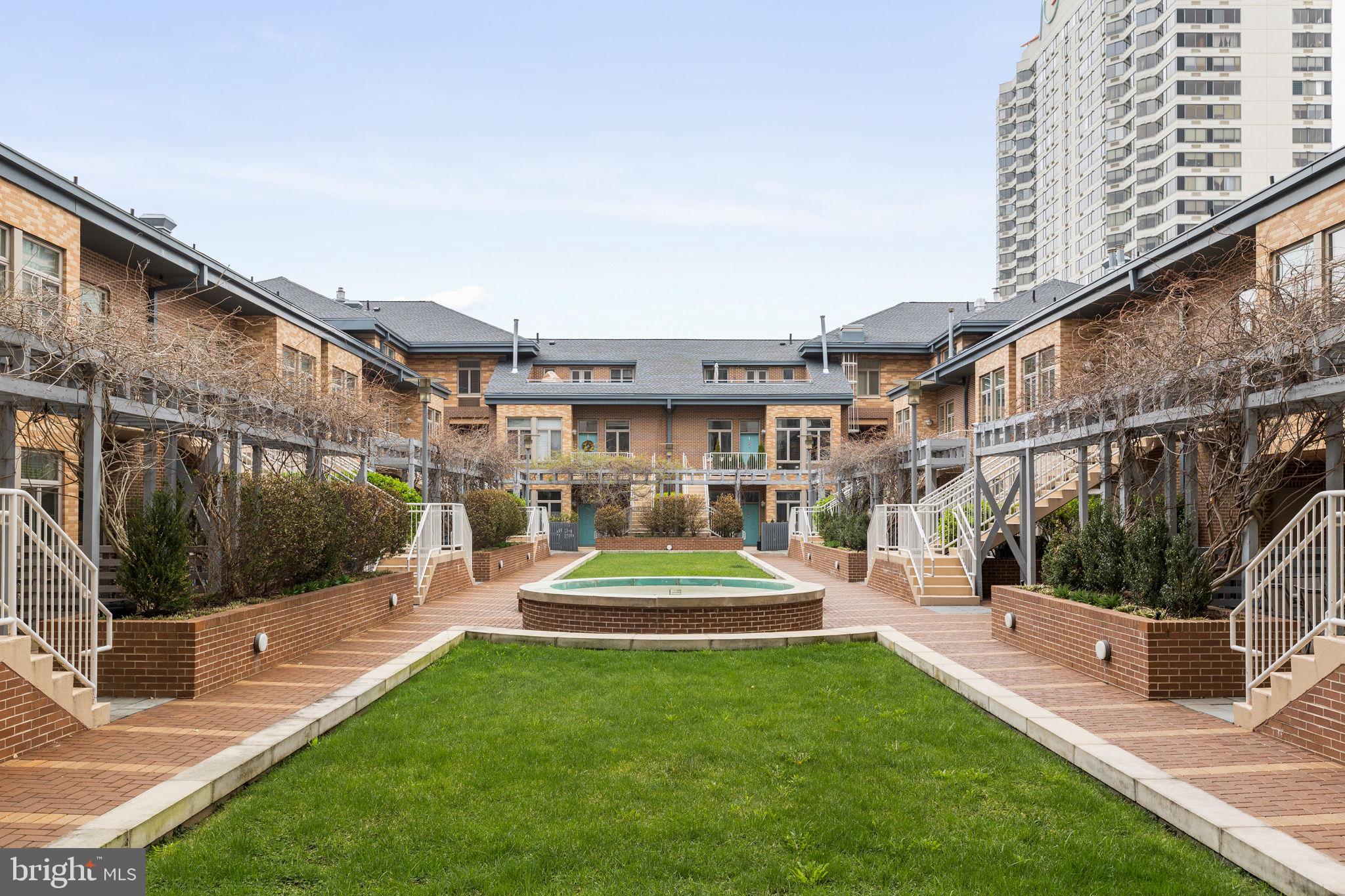 ART MUSEUM AREA - Residential