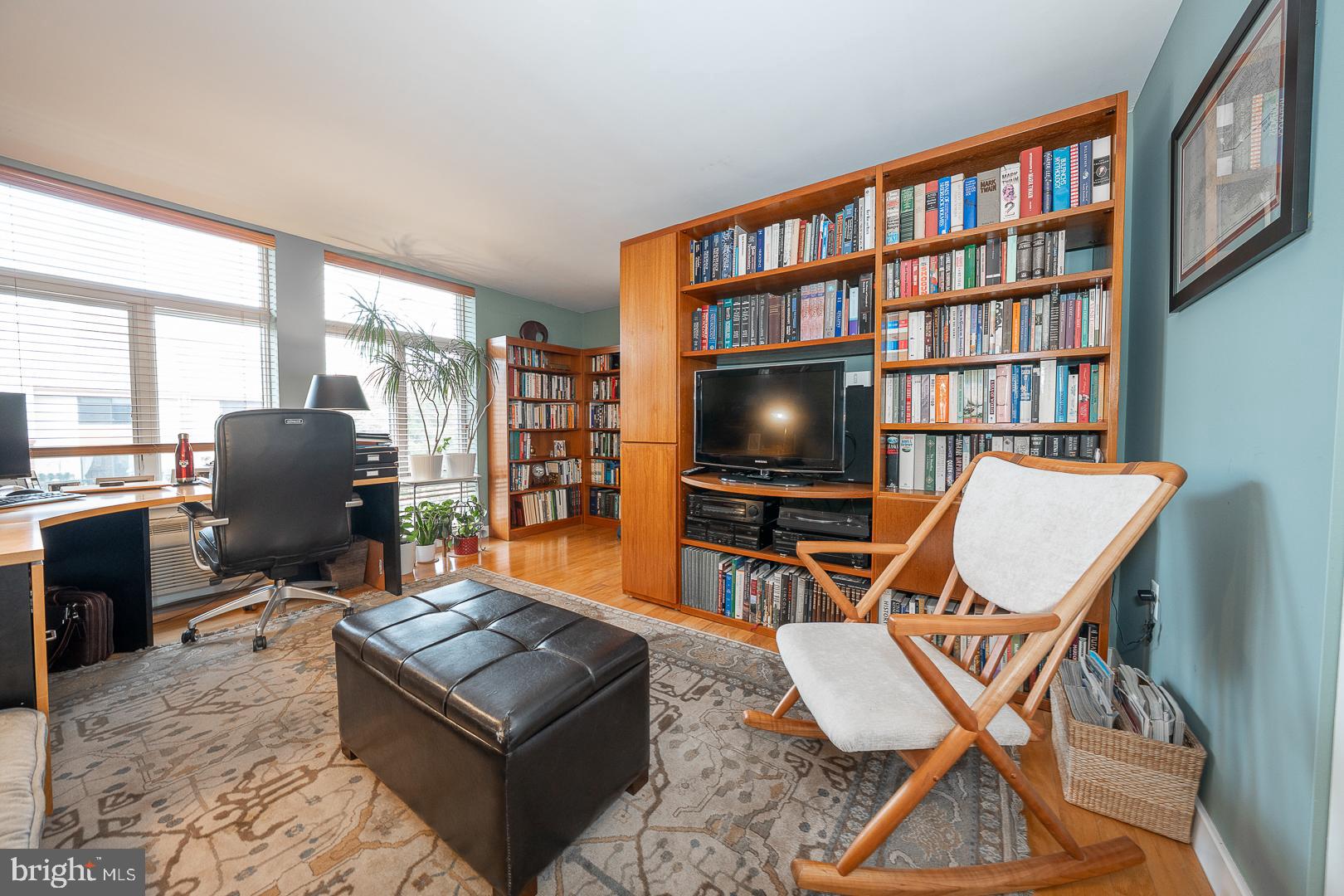 ART MUSEUM AREA - Residential