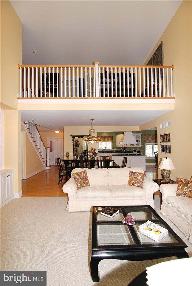 ROSENMILLER WOODS - Residential