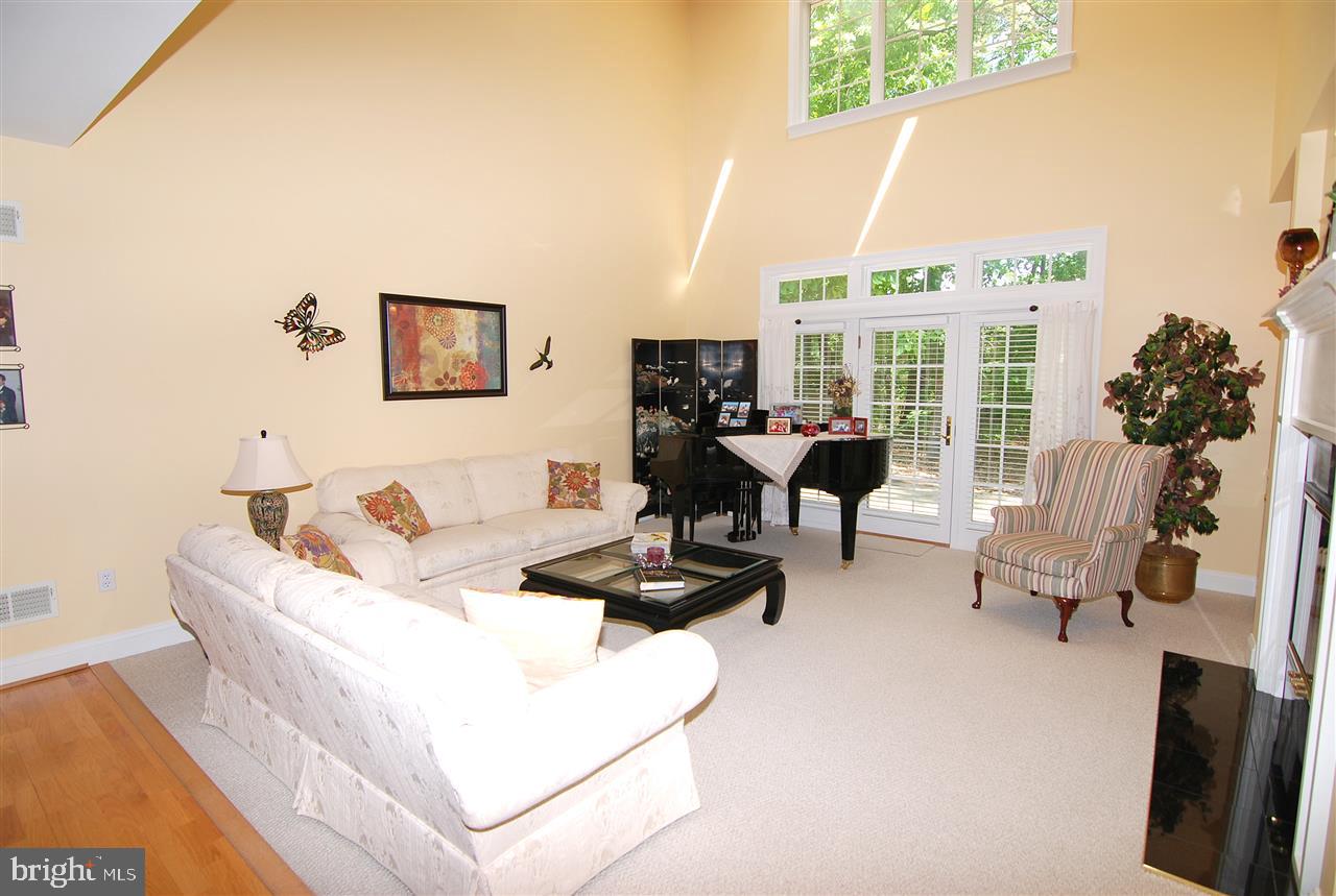 ROSENMILLER WOODS - Residential