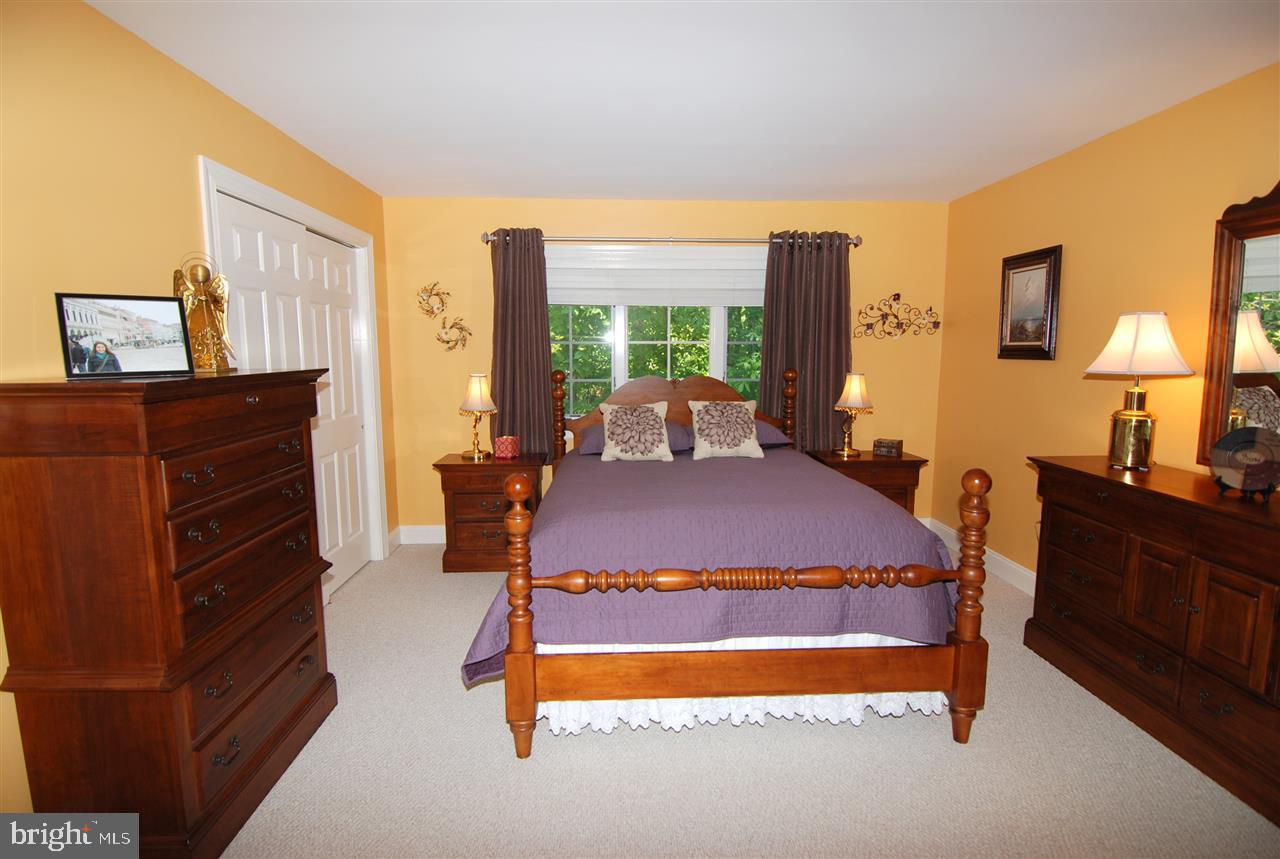 ROSENMILLER WOODS - Residential
