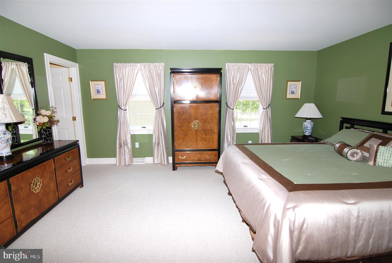 ROSENMILLER WOODS - Residential