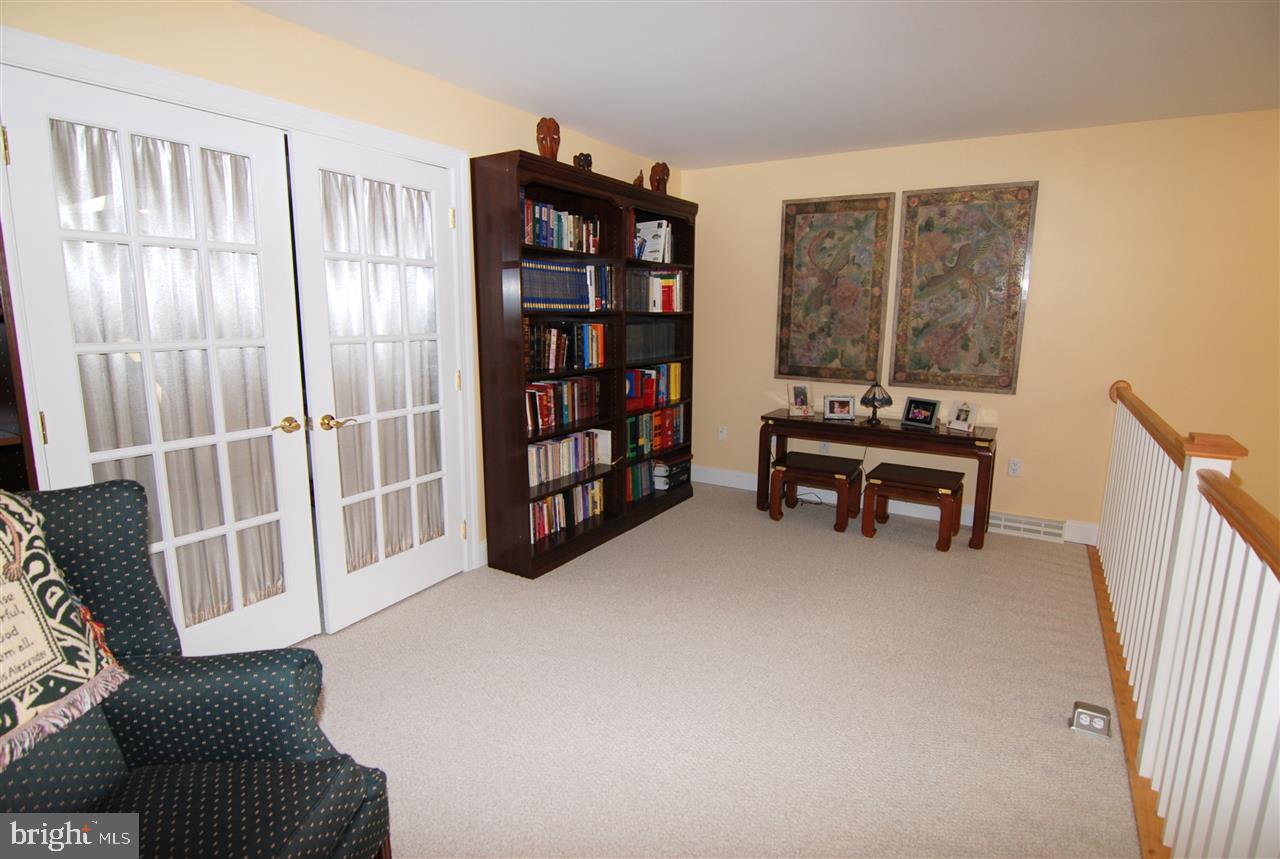 ROSENMILLER WOODS - Residential
