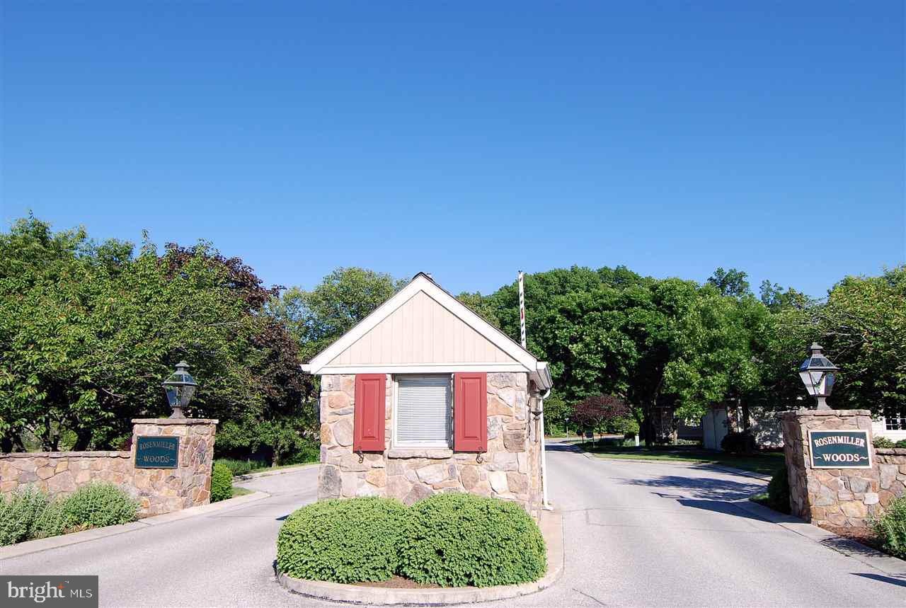 ROSENMILLER WOODS - Residential