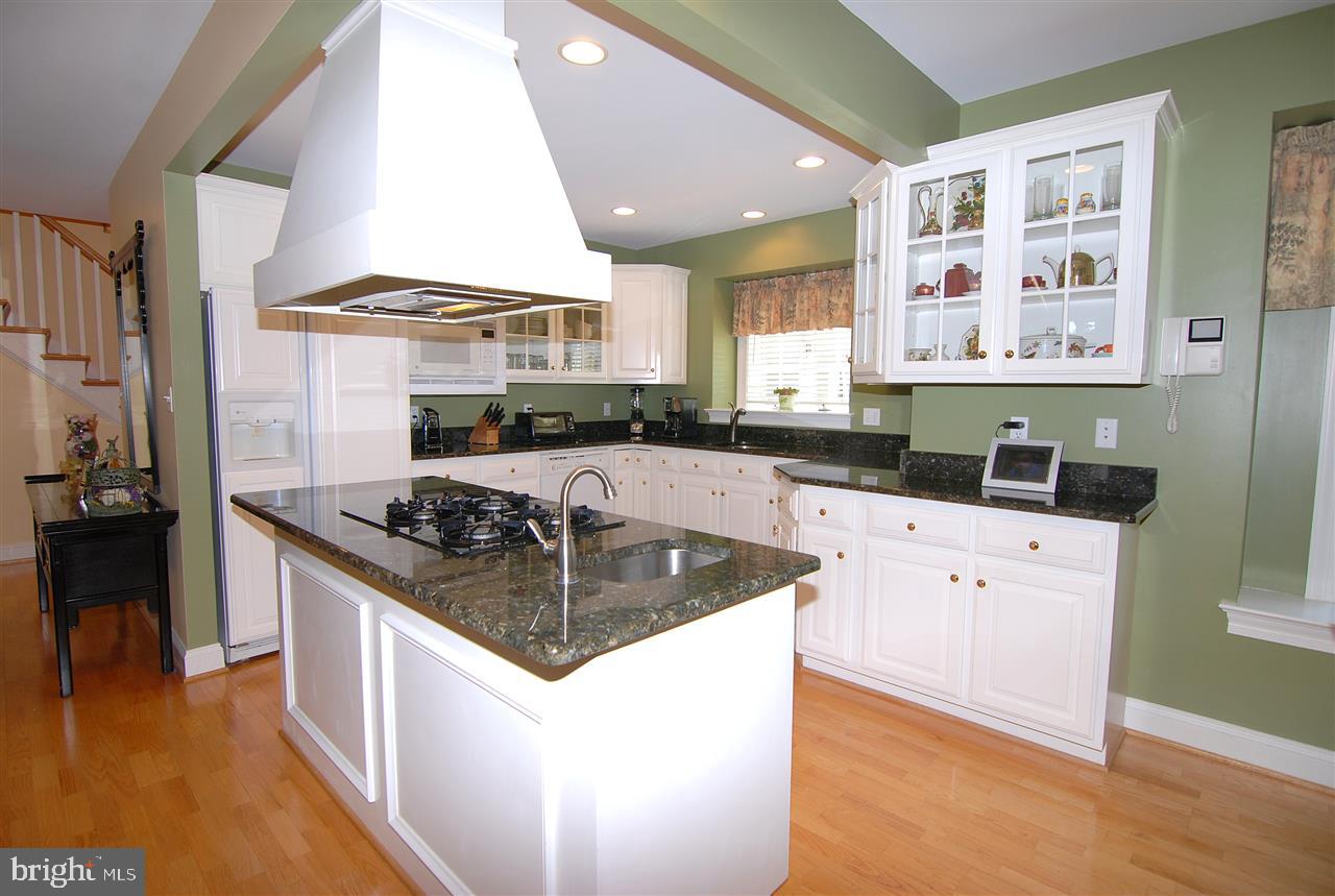 ROSENMILLER WOODS - Residential