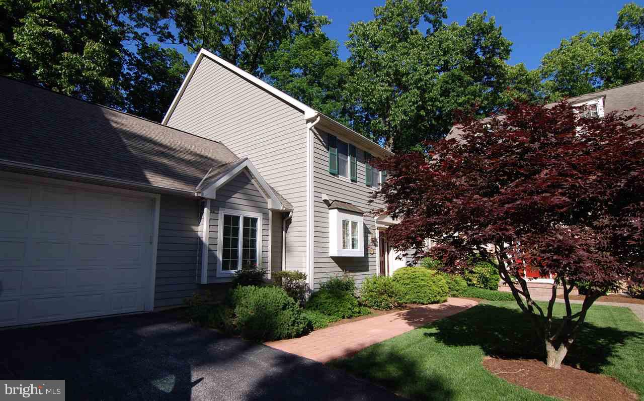 ROSENMILLER WOODS - Residential