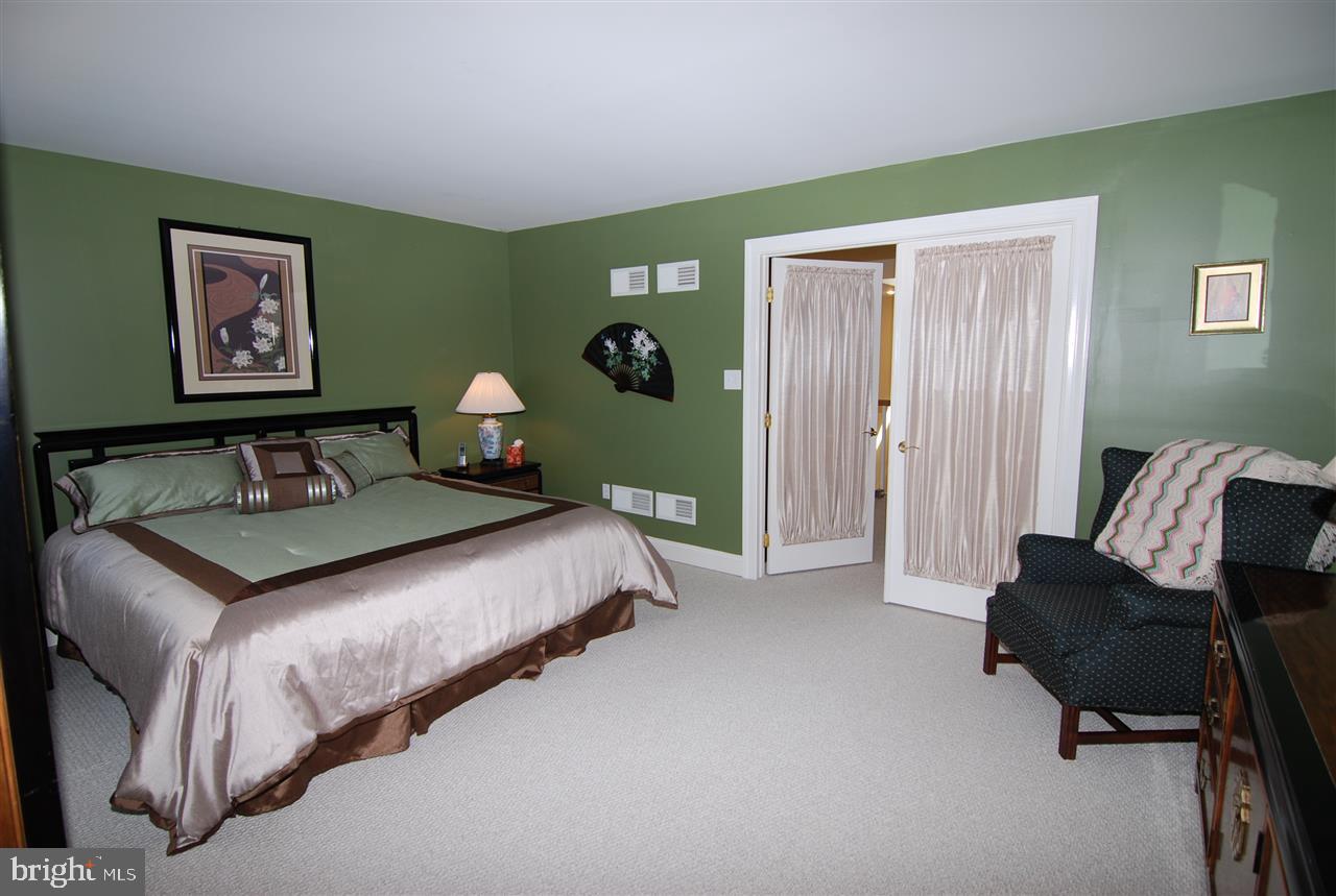 ROSENMILLER WOODS - Residential