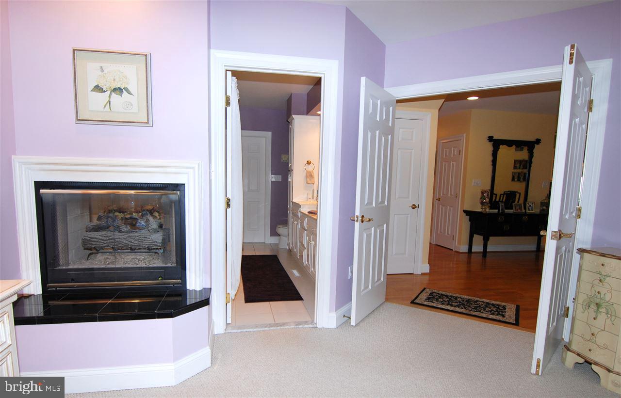 ROSENMILLER WOODS - Residential