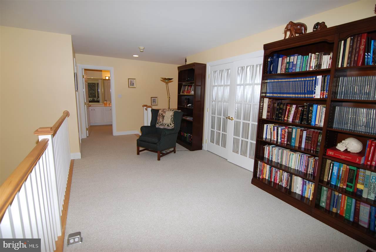 ROSENMILLER WOODS - Residential