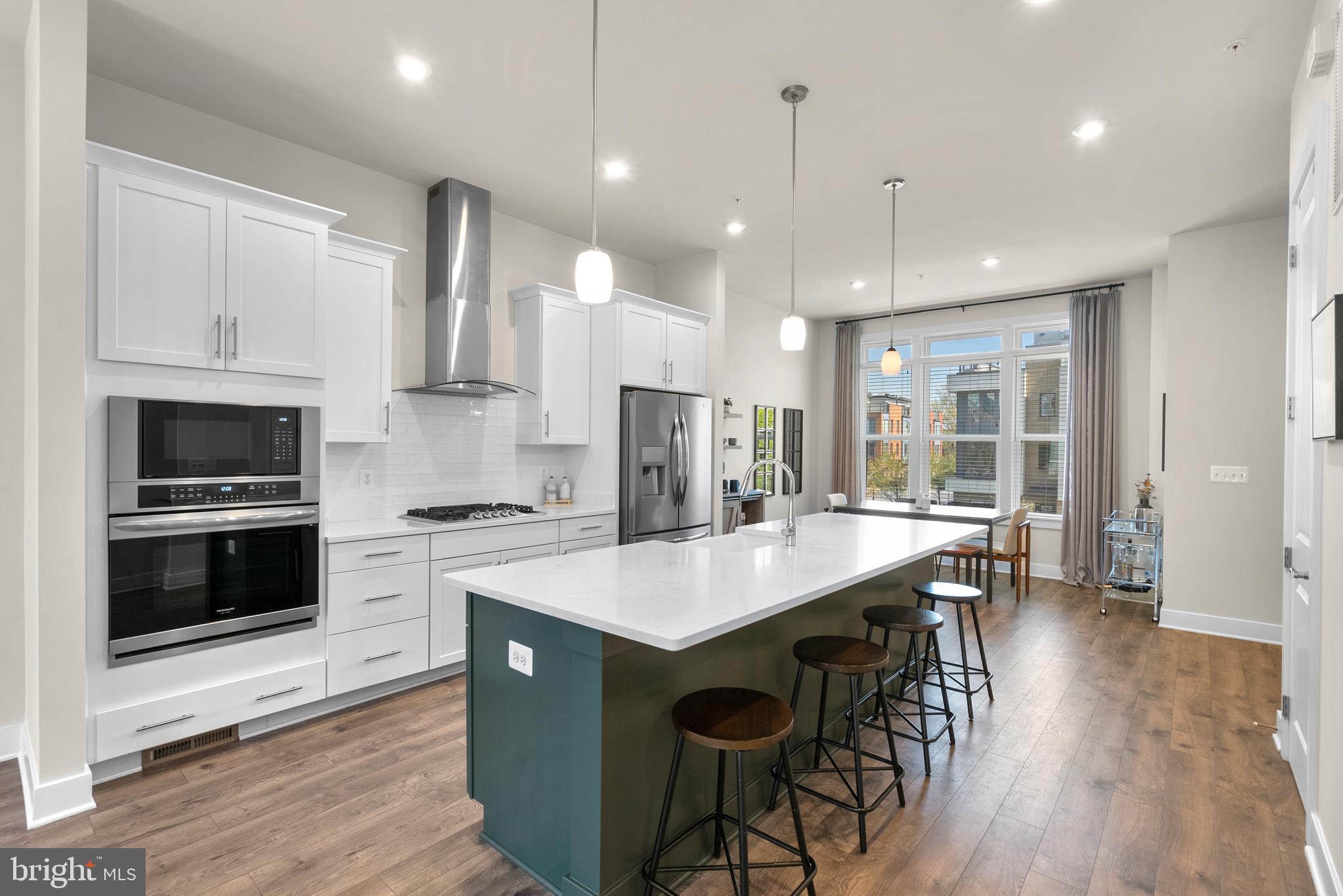 WESTSIDE AT SHADY GROVE METRO - Residential