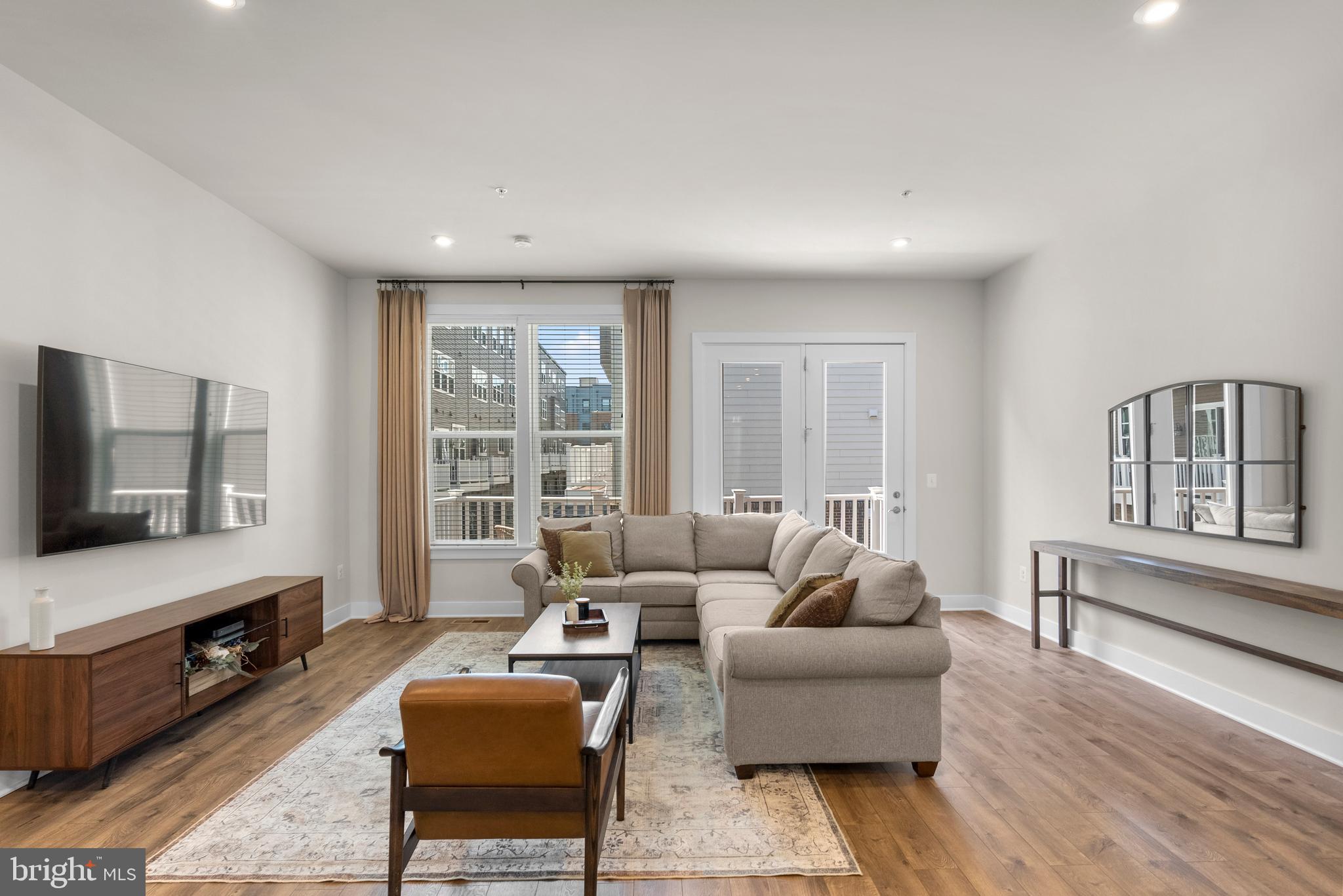 WESTSIDE AT SHADY GROVE METRO - Residential