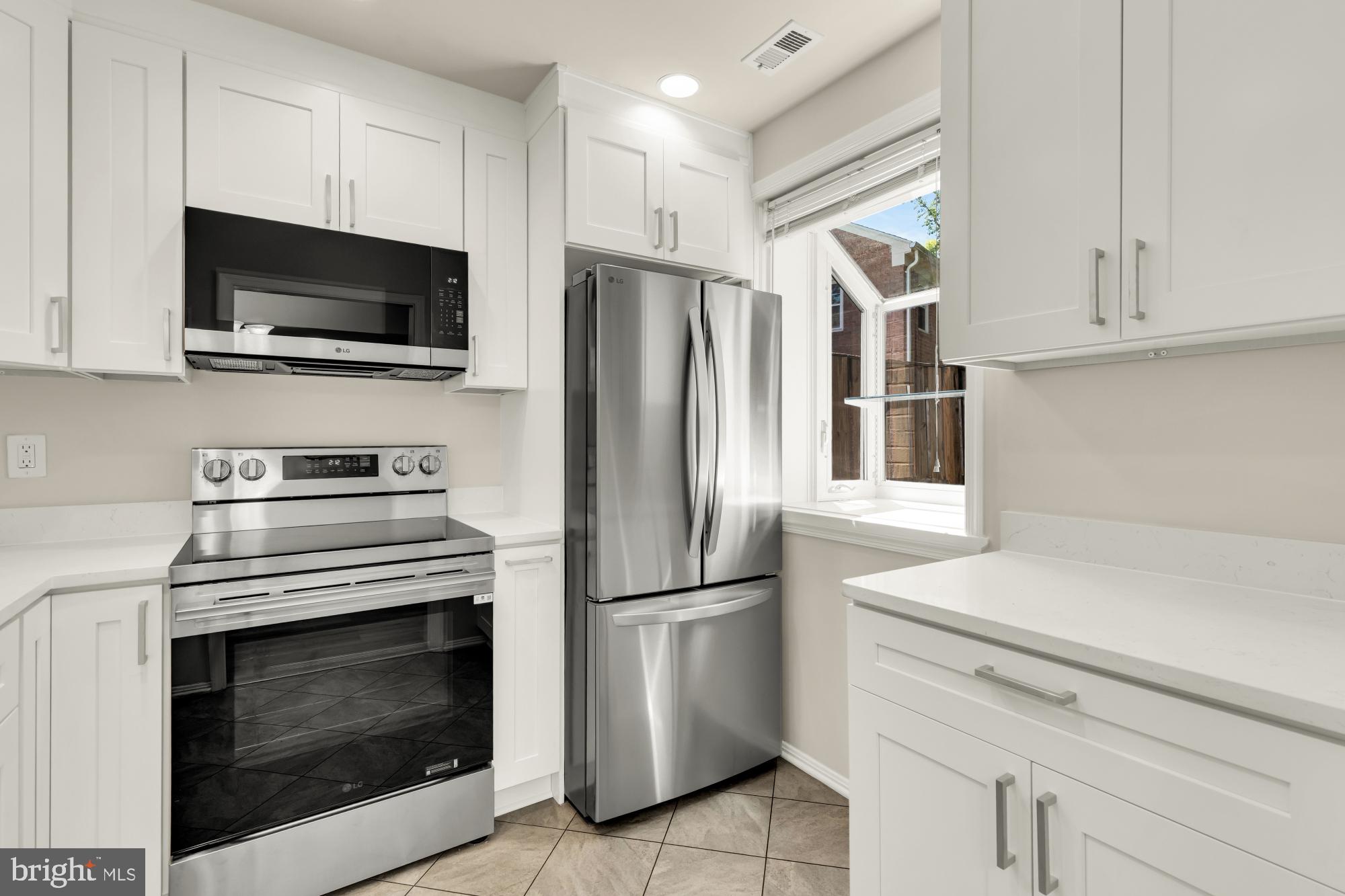 REGENT SQUARE - Residential