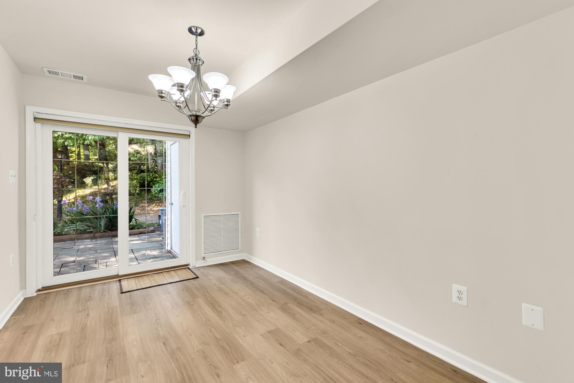 REGENT SQUARE - Residential