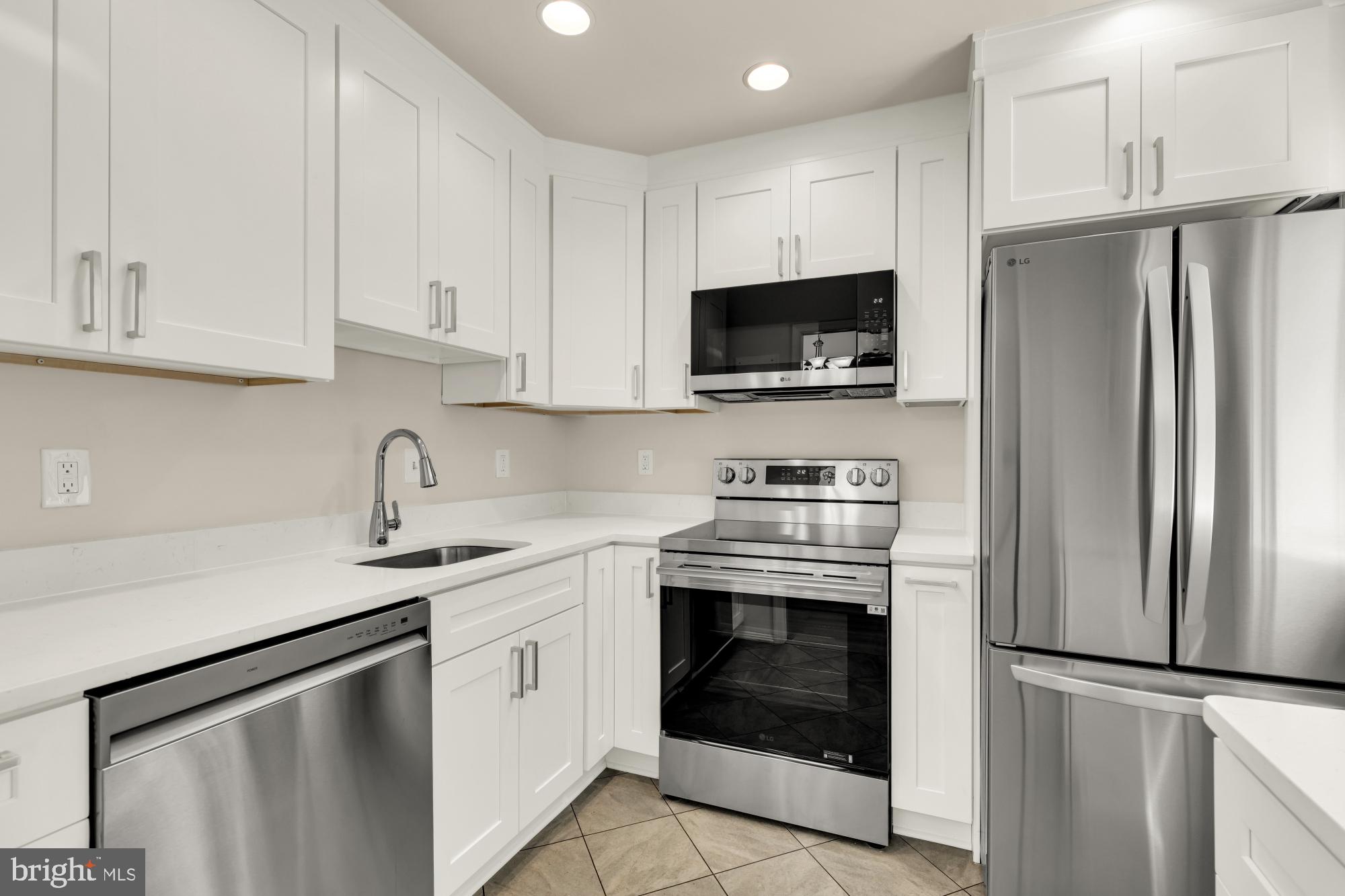 REGENT SQUARE - Residential
