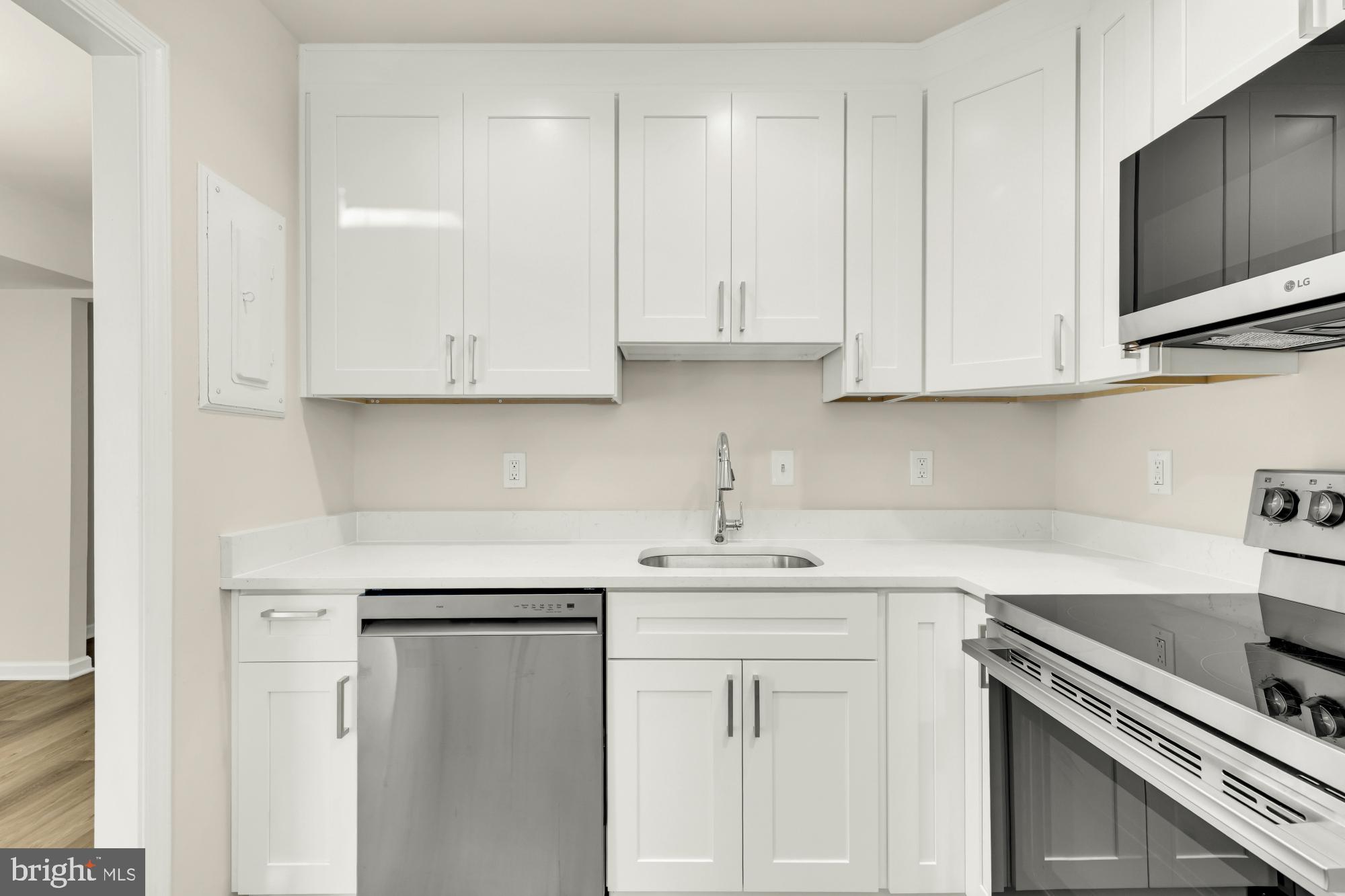 REGENT SQUARE - Residential