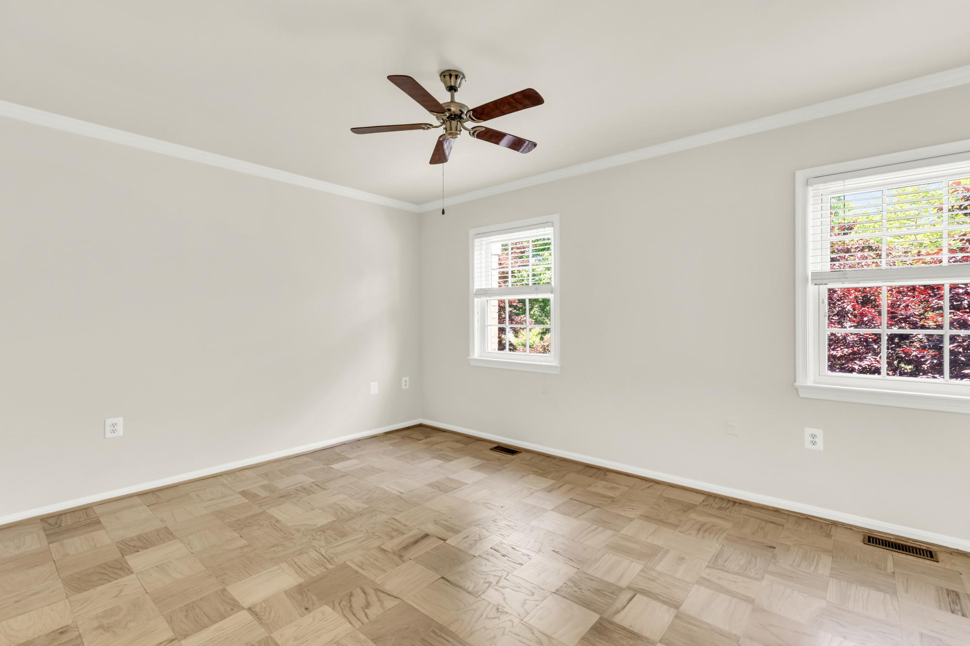 REGENT SQUARE - Residential