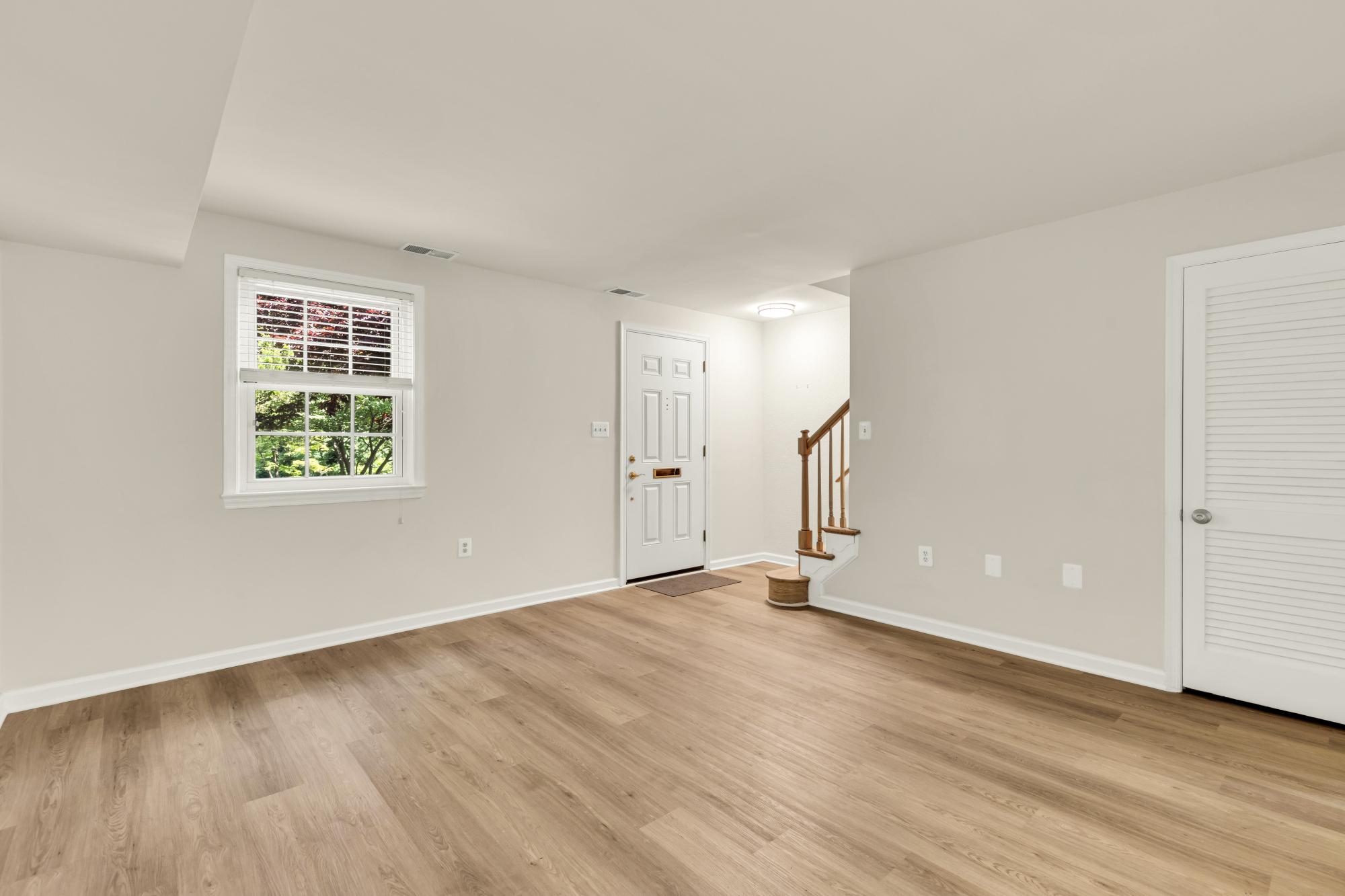 REGENT SQUARE - Residential