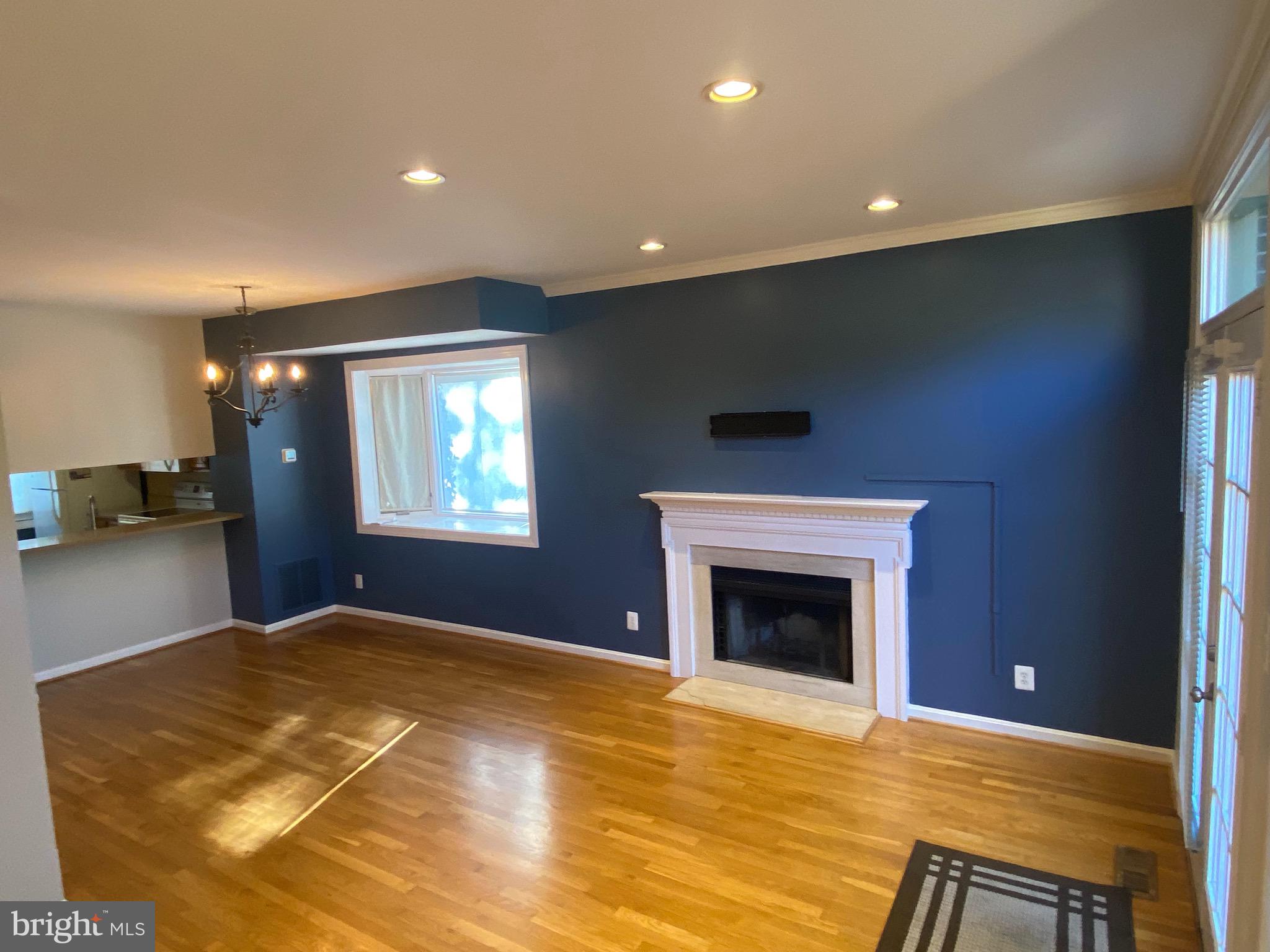 JEFFERSON RESIDENCES - Residential Lease