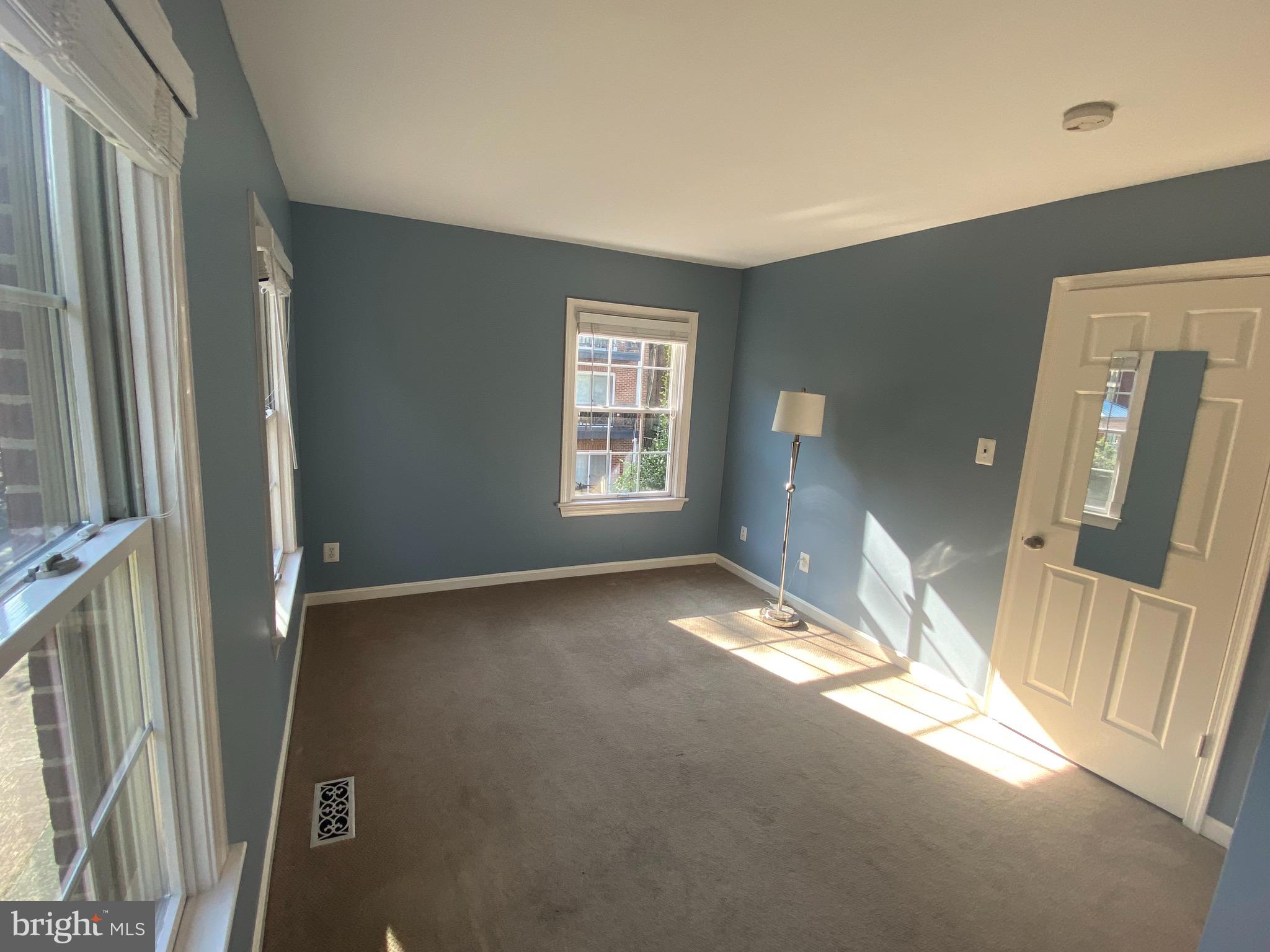 JEFFERSON RESIDENCES - Residential Lease