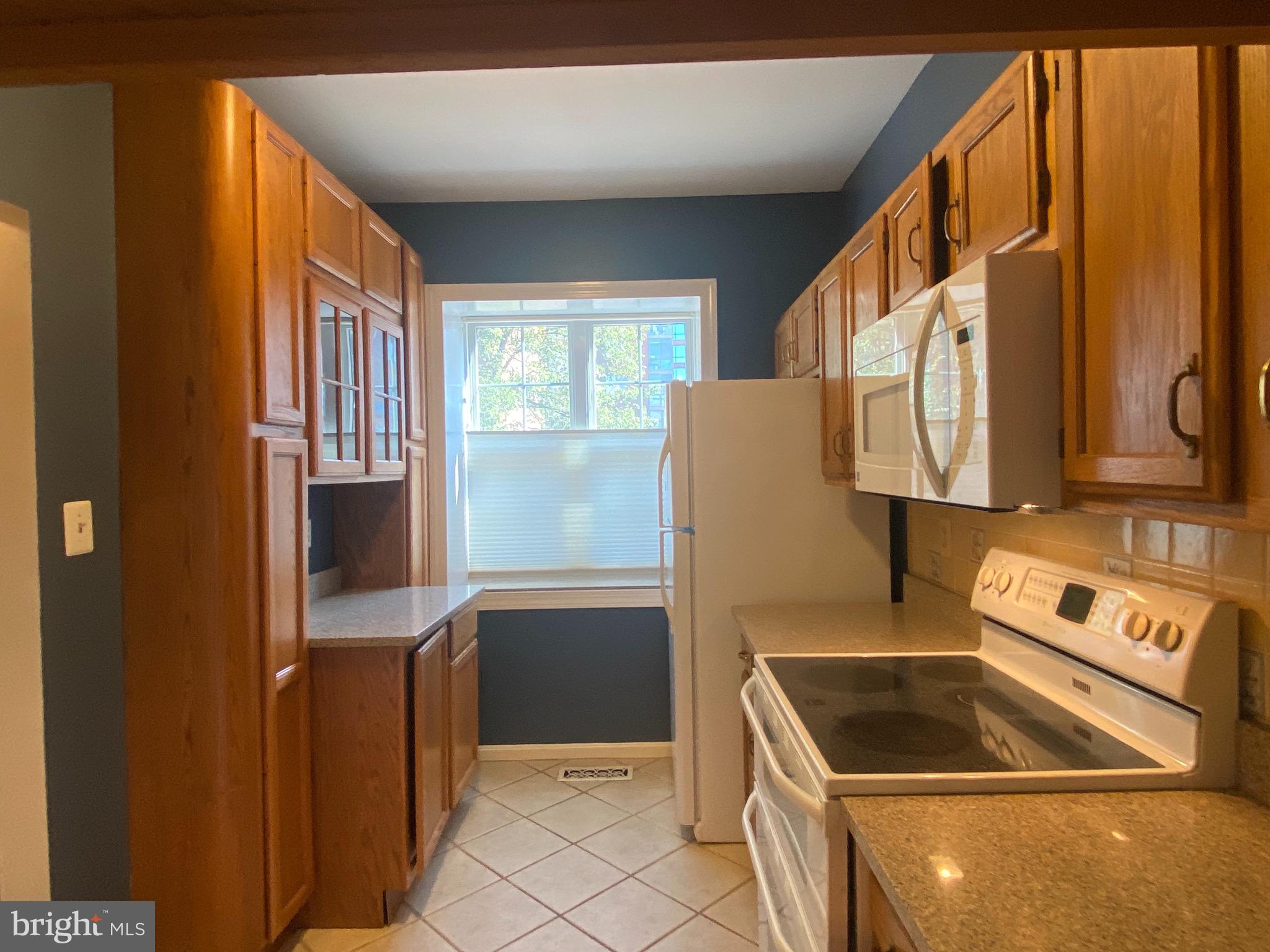 JEFFERSON RESIDENCES - Residential Lease