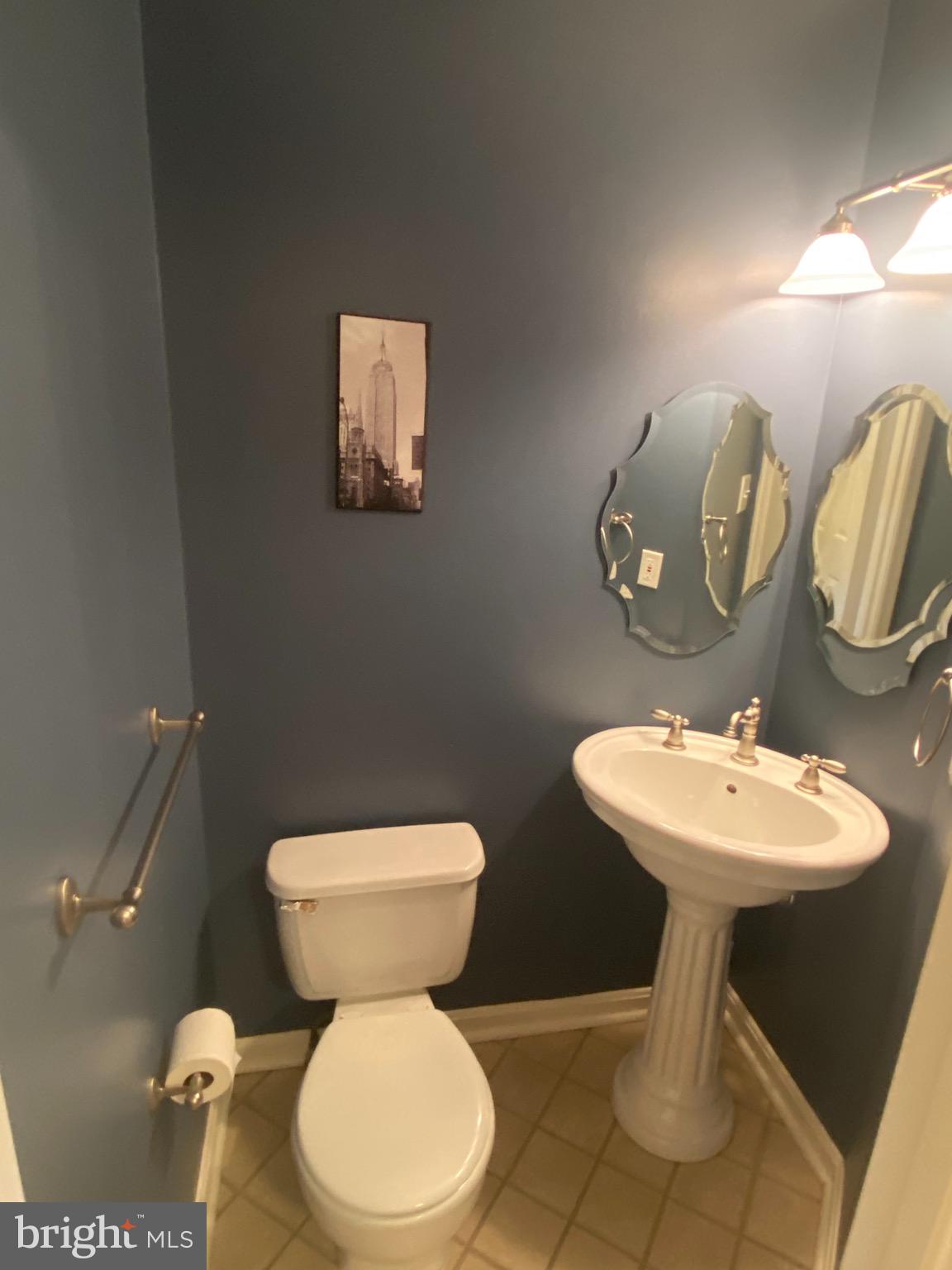 JEFFERSON RESIDENCES - Residential Lease