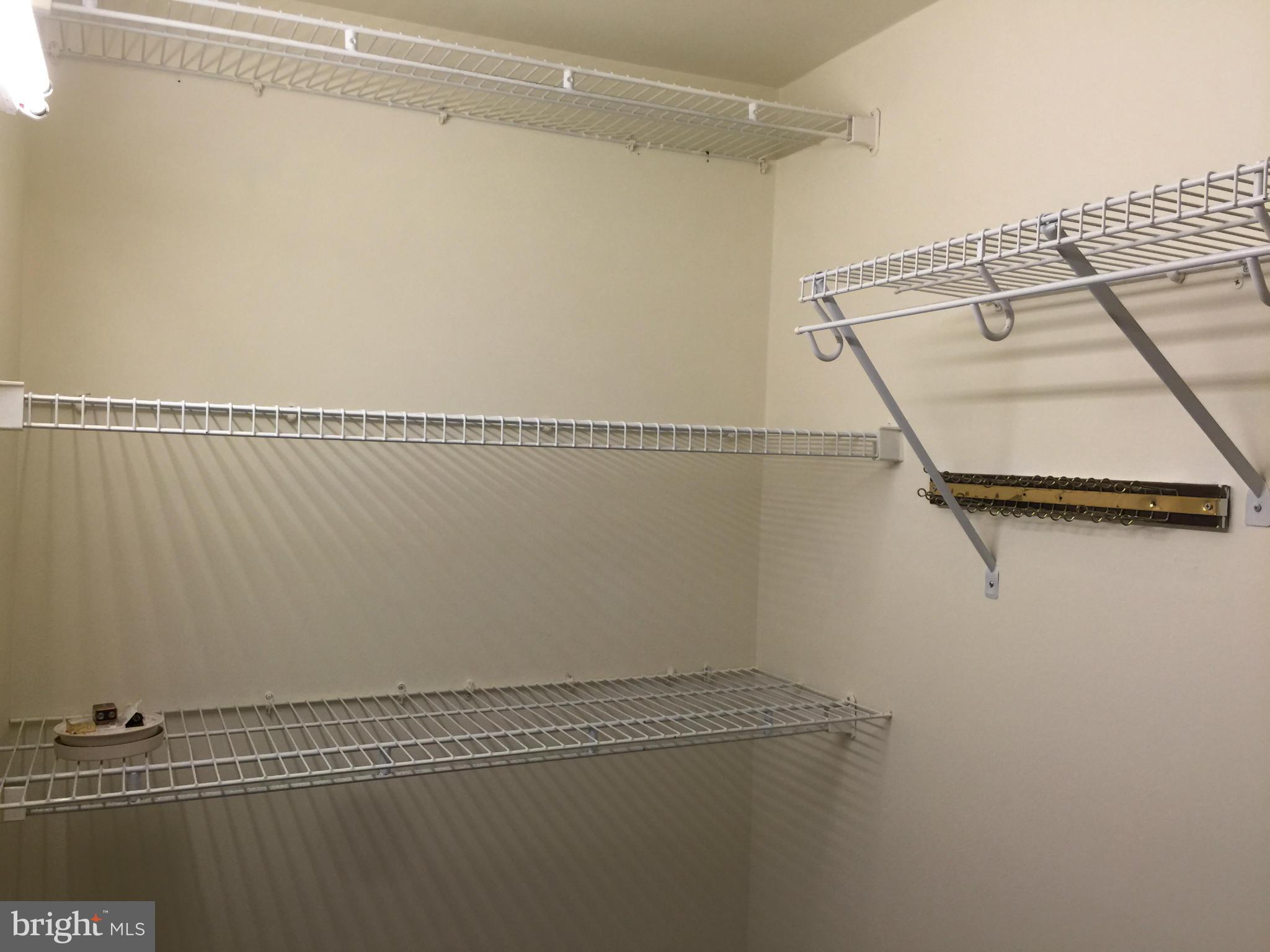 JEFFERSON RESIDENCES - Residential Lease